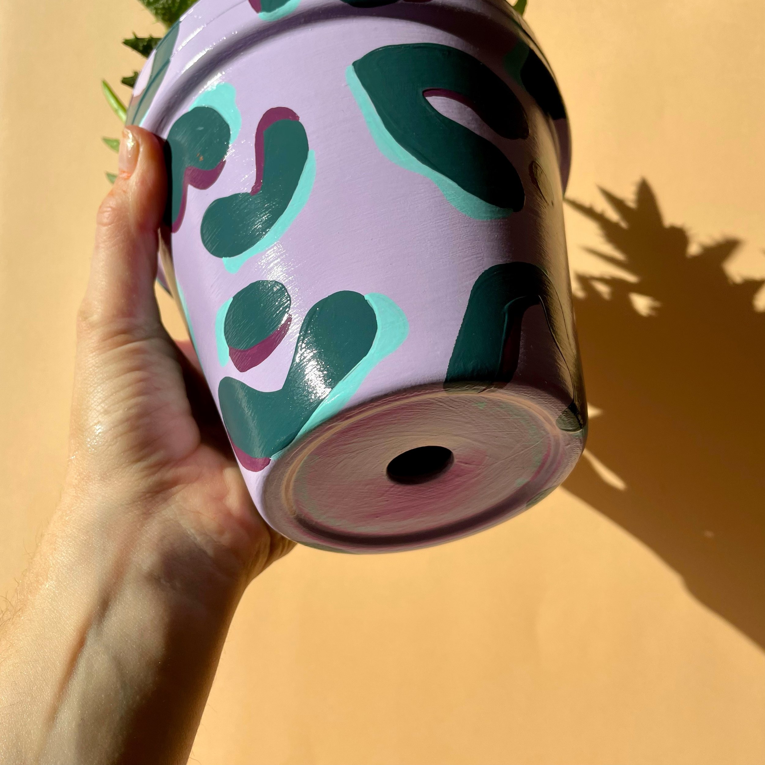plant pot with drainage hole