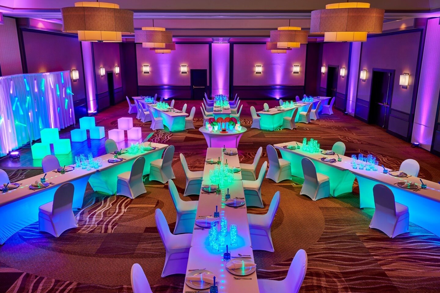 Mazel Tov! We have a beautiful space for your teens future mitzvah!  The North Shore Ballroom had this Glow Party Mitzvah pre-pandemic and we have been reminiscing about it ever since. Start planning with us today to make your teens Mitzvah Dreams co