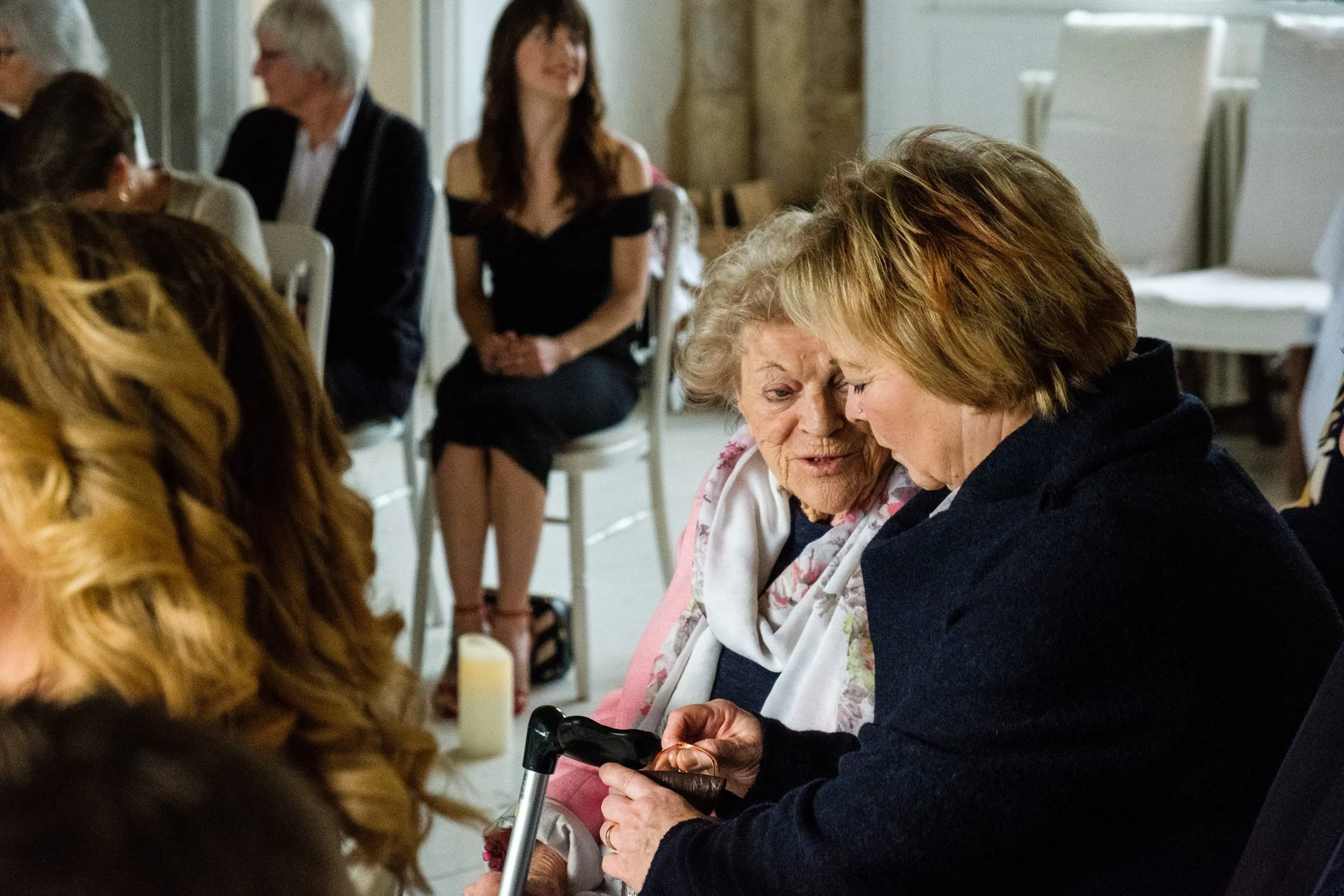Butley Priory small wedding-112.jpg