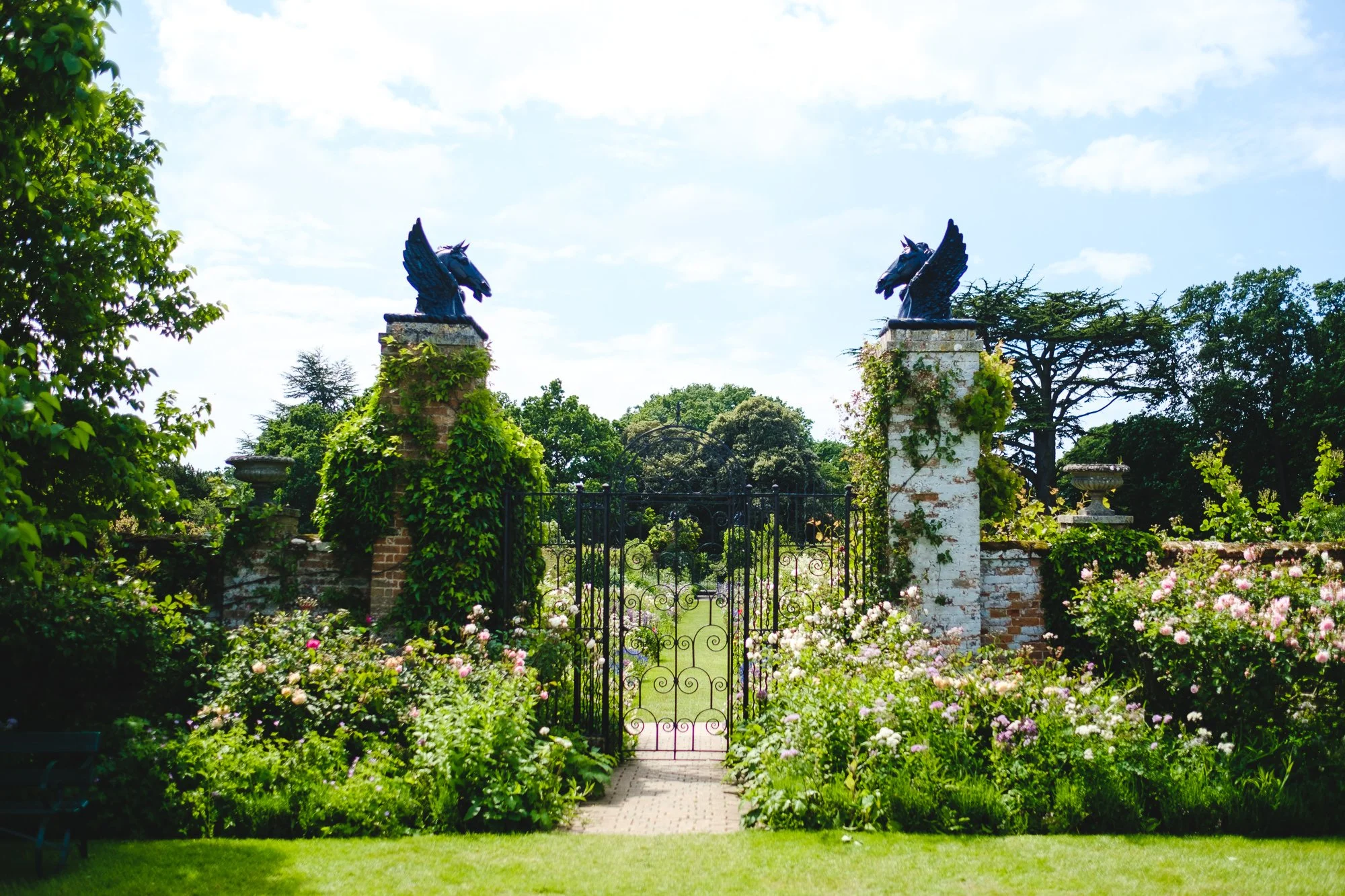 Helmingham Hall Wedding-104.jpg