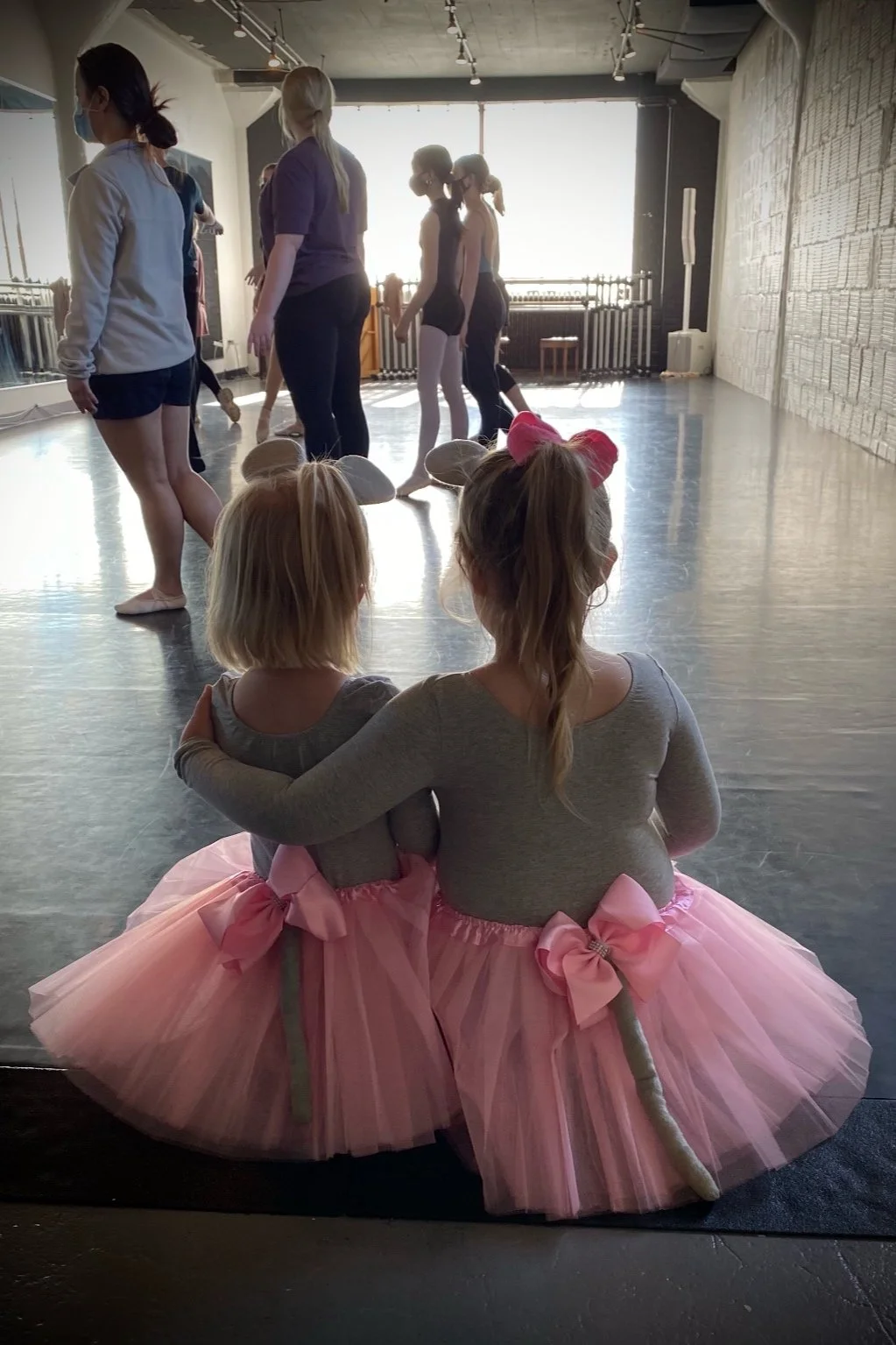 girl best friends mice watching costumes Dance dancer acting ballet jazz lyrical contemporary theater musical camp singing voice glee club Amber Keeley director Mpls classes twin cities workshops Spring Dance Theatre Academy NE Minneapolis MN St St. 