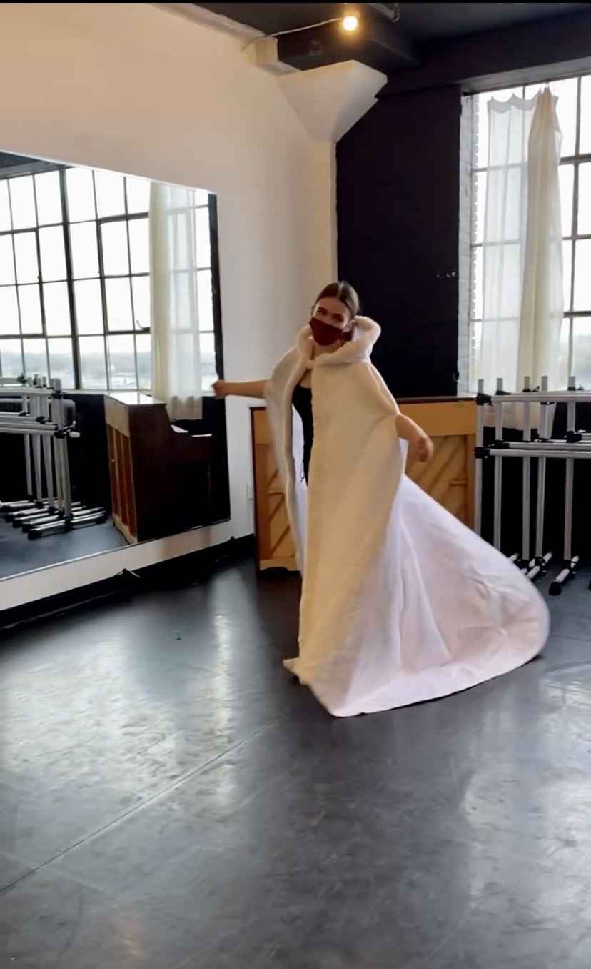 white cloak mirror window queen Dance dancer acting ballet jazz lyrical contemporary theater musical camp singing voice glee club Amber Keeley director Mpls classes twin cities workshops Spring Dance Theatre Academy NE Minneapolis MN St St. Saint Pau