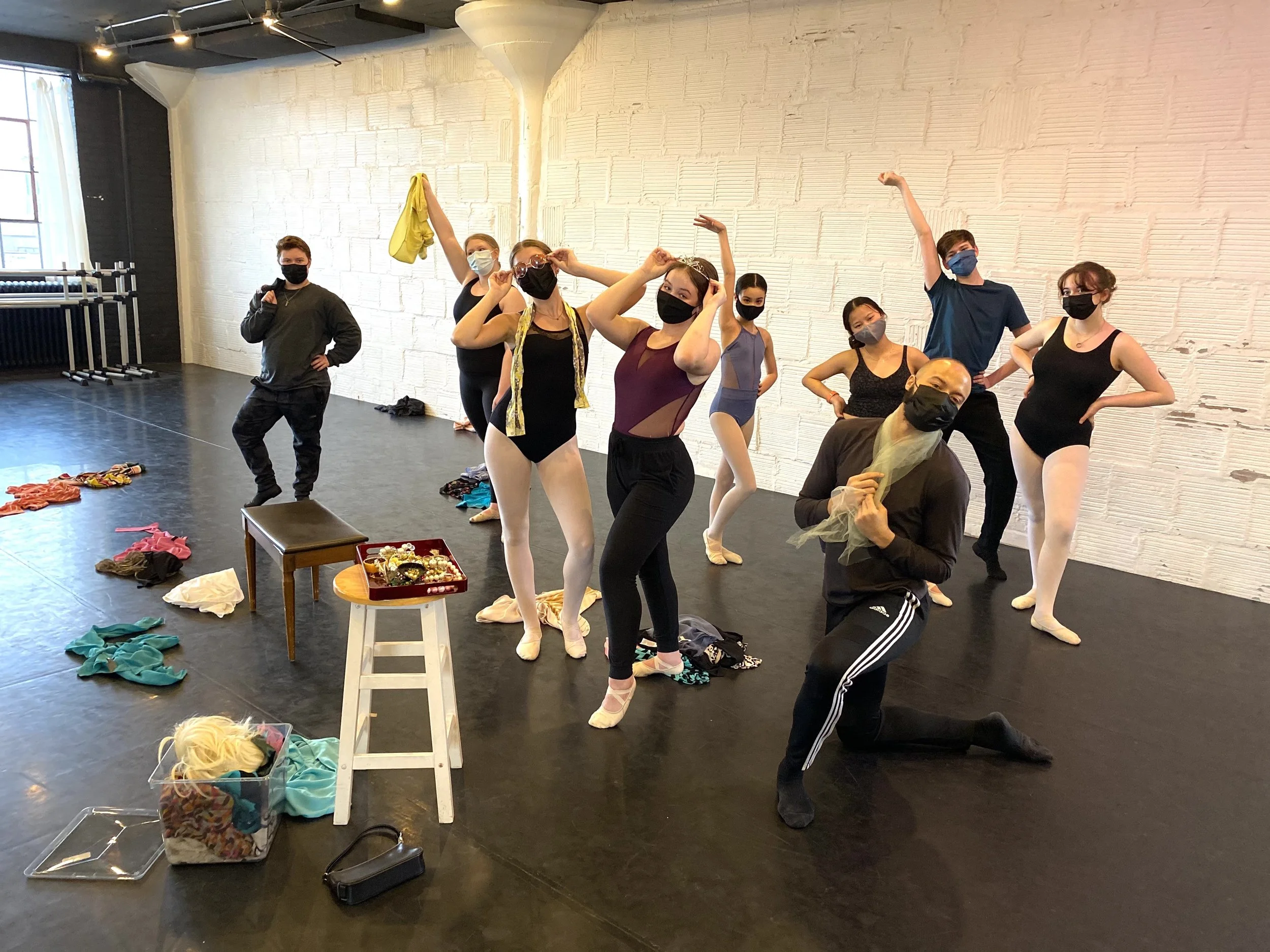 fashion fabric stools bench group picture fun white brick wall Dance dancer studio acting ballet jazz lyrical contemporary theater musical camp singing voice glee club Amber Keeley director Mpls classes twin cities workshops Spring Dance Theatre Acad