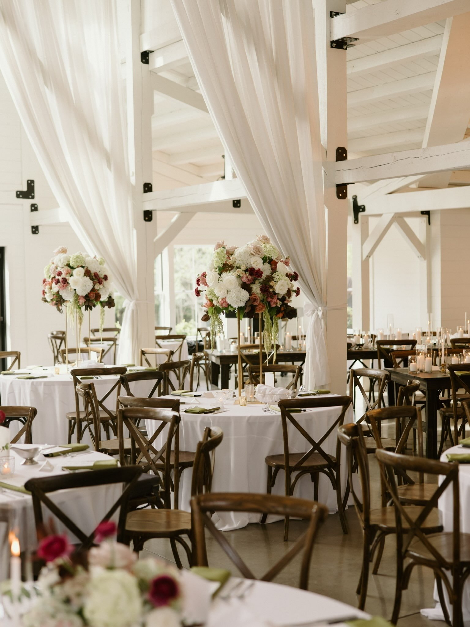 The details were magical for Alyson + Weston&rsquo;s wedding day in September!

Venue | @the_sixpence 
Coordinator | @a.simple.planner 
Photographer | @akfilmphoto 
Videographer | @isaacrossvideo 
Florist | @solsticefloral 
DJ | @djlockstar 
String Q