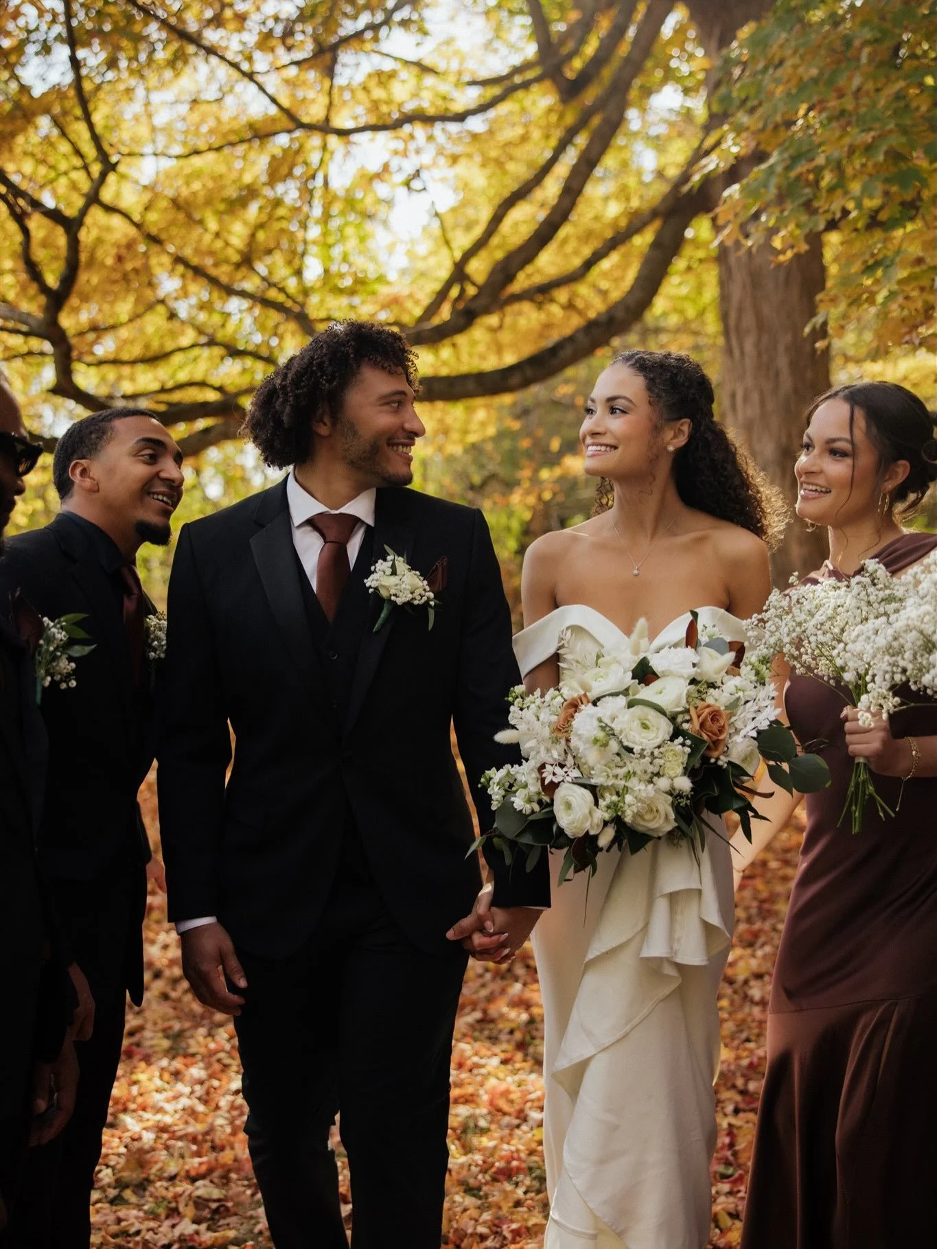 Love @the_sixpence in the fall 🤎

Venue | @the_sixpence 
Caterer | @citybbq 
Photo + Video | @asherandemilyphoto 
Florist | @flowerboysindy 
Wedding Dress | @bluehousebridal 
Bridesmaids Dresses | @birdygrey