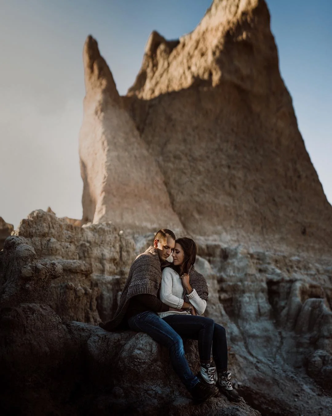 @badlandsnps with Jewels & Cam!
So much fun!!
DM me to book engagement & wedding shoot!
π·: @alexuncharted 
#badlandsnationalpark #hifromsd #southdakota #thenorthface