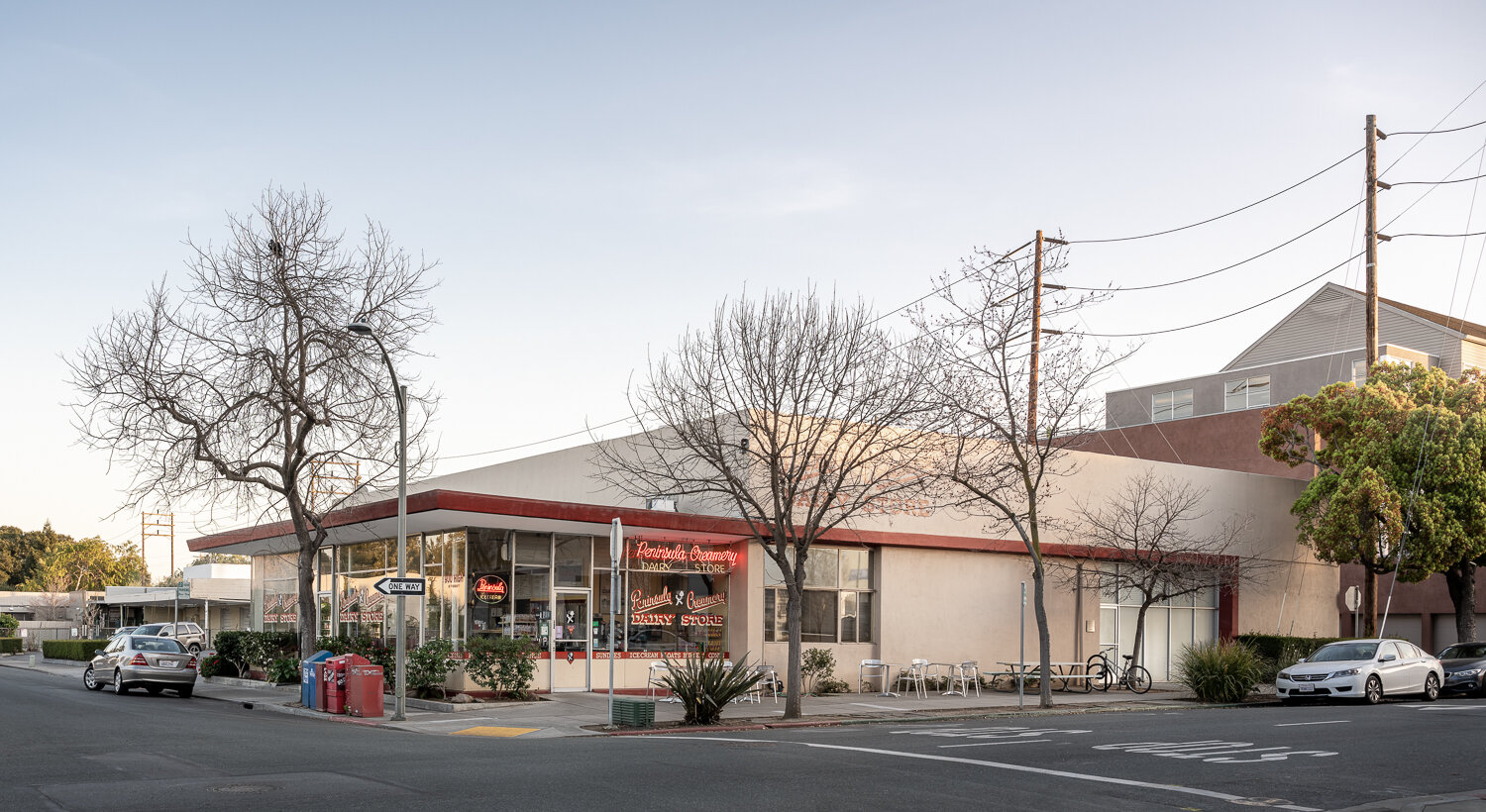 Peninsula Creamery Dairy Store, Palo Alto, California