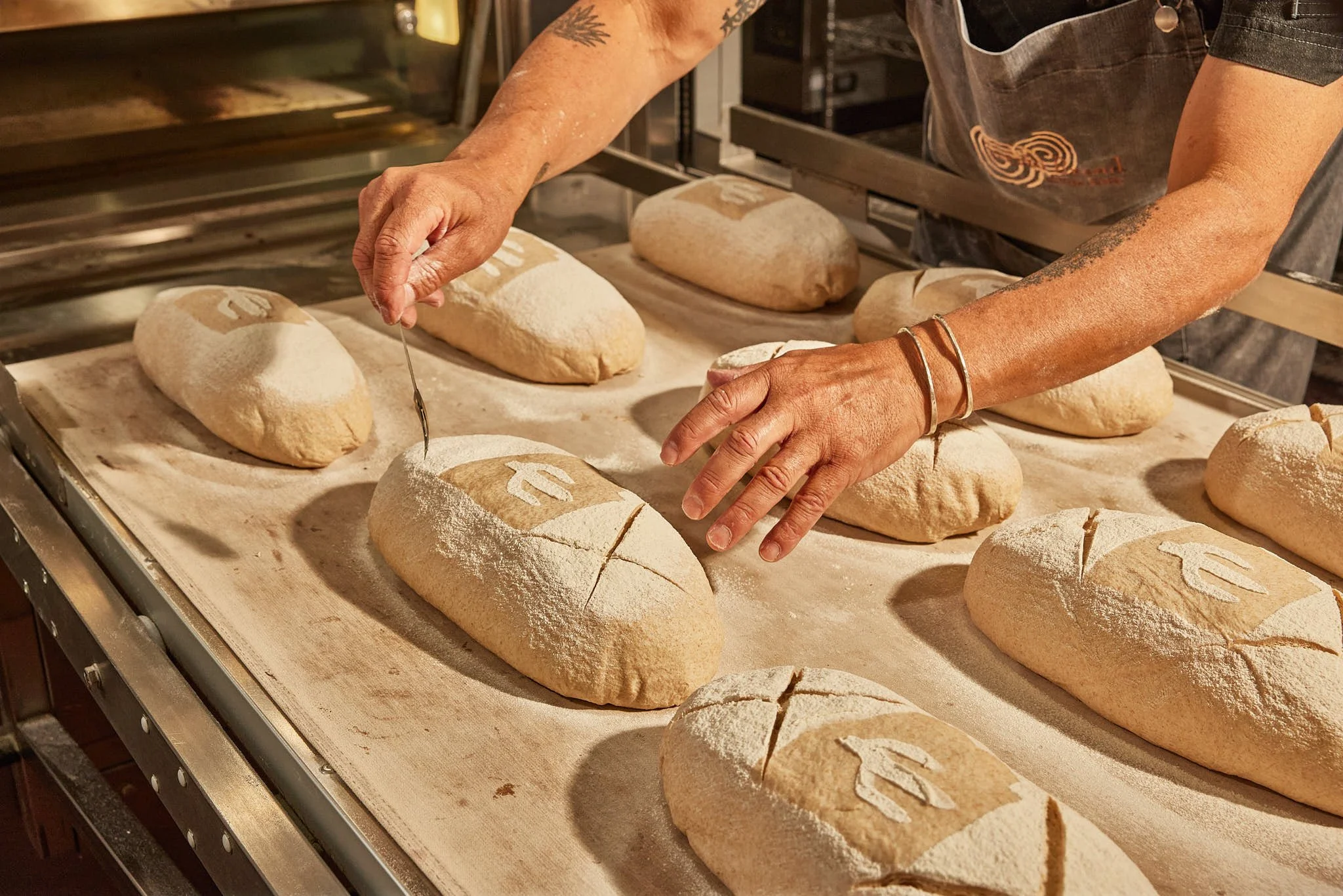 BARRIO BREAD v.10848.jpg