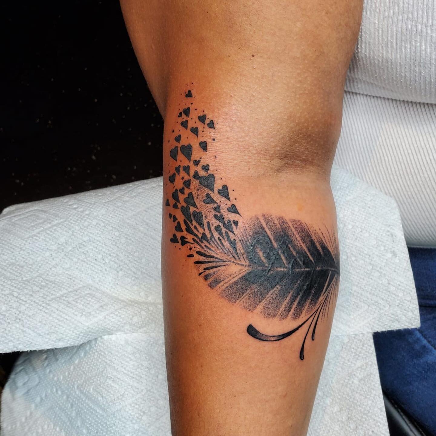 Trabajo de cover up realizado por @carlostattoo 
&bull;
&bull;
&bull;
&bull;

&iquest;Tienes un diseño en mente, pero no sabes que hacer? Escr&iacute;benos a 📧 shop@liveonceink.com
Nuestros artistas te ayudarán a desarrollar la idea que tienes en 