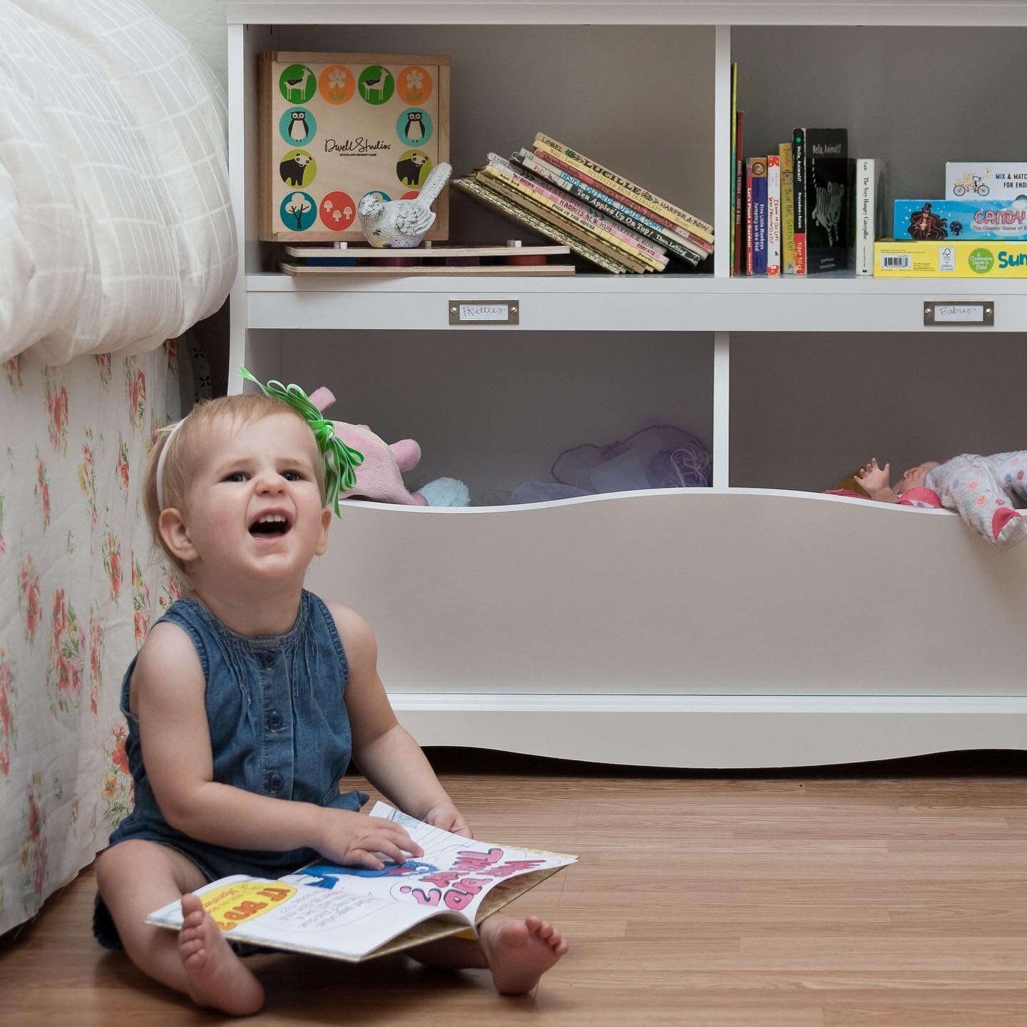 Is your reading routine dragging? Here are five tips to get back in the groove after being in a reading rut. Not in a rut? Save these tips for later so they are handy when you need them!

5 ways to make reading fun:

1. Read-aloud. No matter how old 