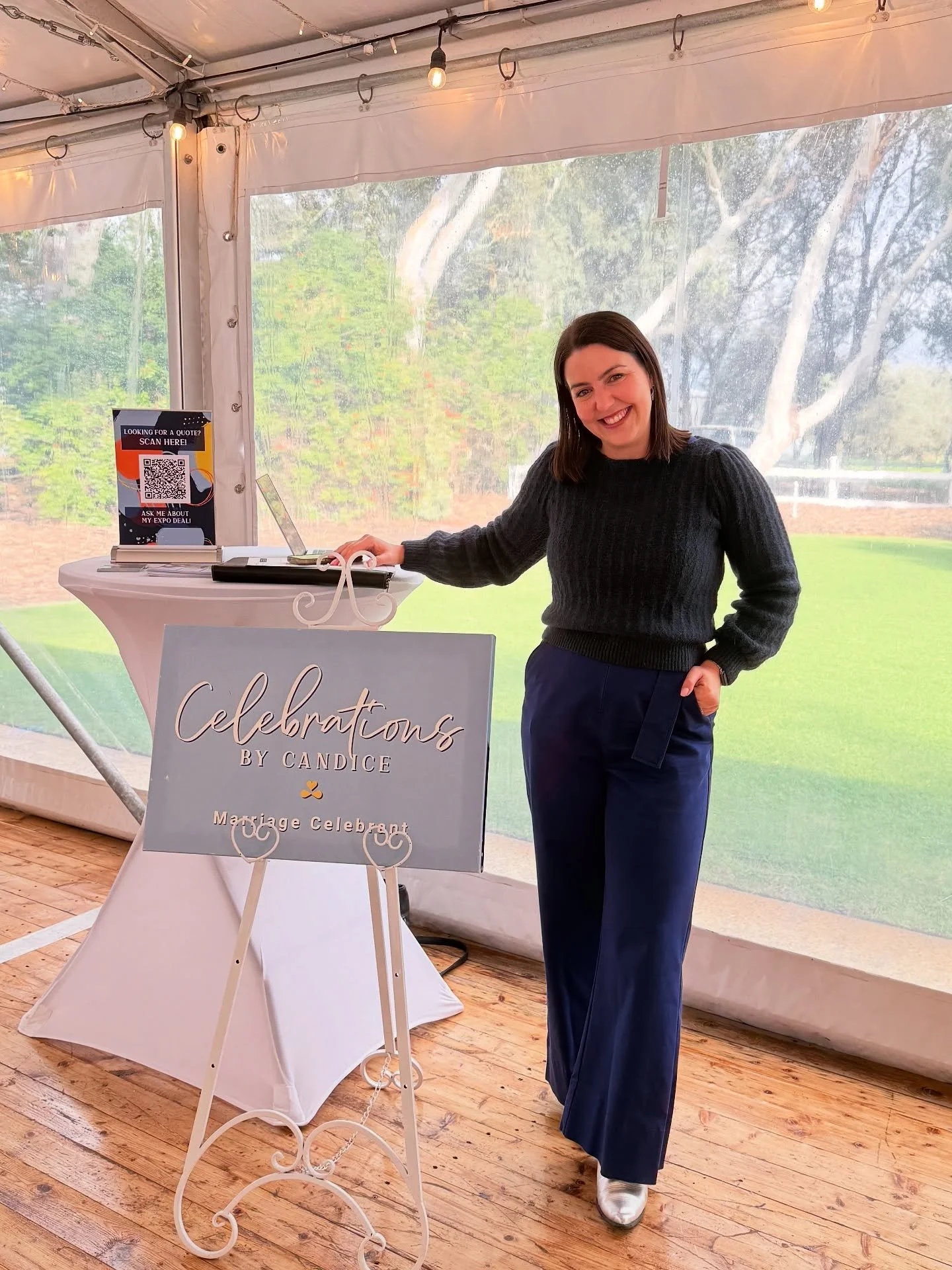 The gates are open here at @yoothamurra_homestead! Come along and see us from 10am to 1pm - a very big and impressive selection of vendors (including @createdbynialee who kindly took this pic for me!)