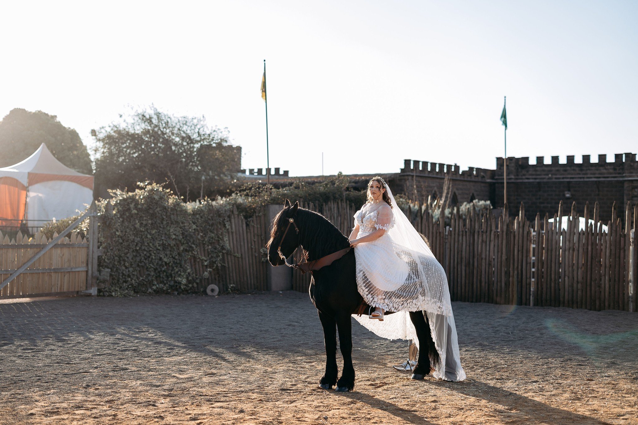 On this warm summer evening, I harken back to the wedding of my Lord Mitchell and Lady Montana. They called me forth from the Great Land in the West to serve them most humbly in the cool, misty grounds of @kryalcastle .

Many thanks to the Master of 