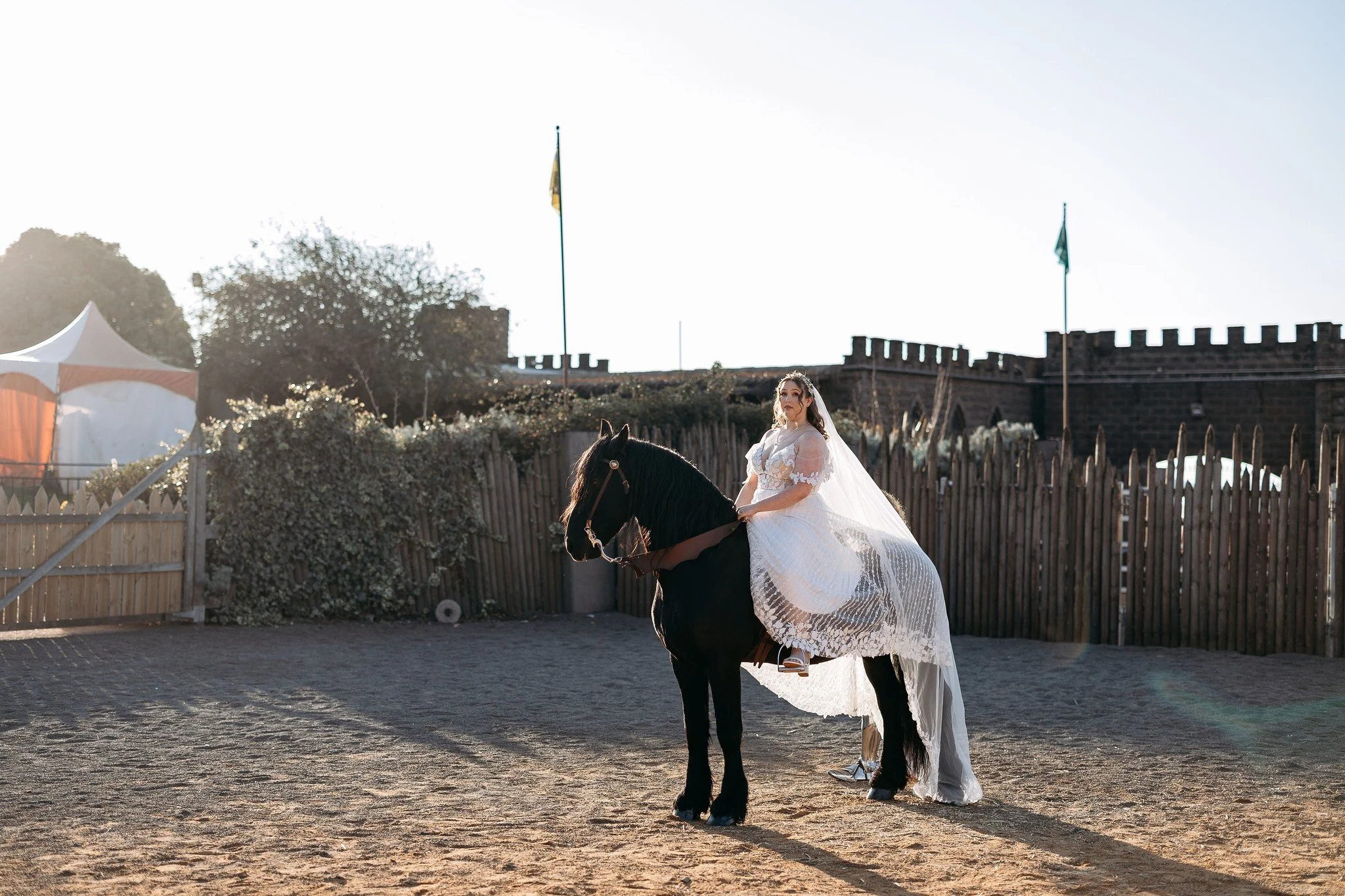 On this warm summer evening, I harken back to the wedding of my Lord Mitchell and Lady Montana. They called me forth from the Great Land in the West to serve them most humbly in the cool, misty grounds of @kryalcastle .

Many thanks to the Master of 