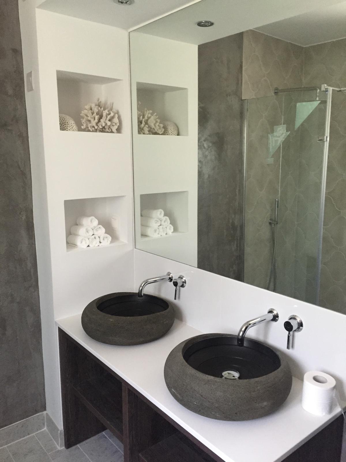 MAIN ENSUITE CORFU.jpeg