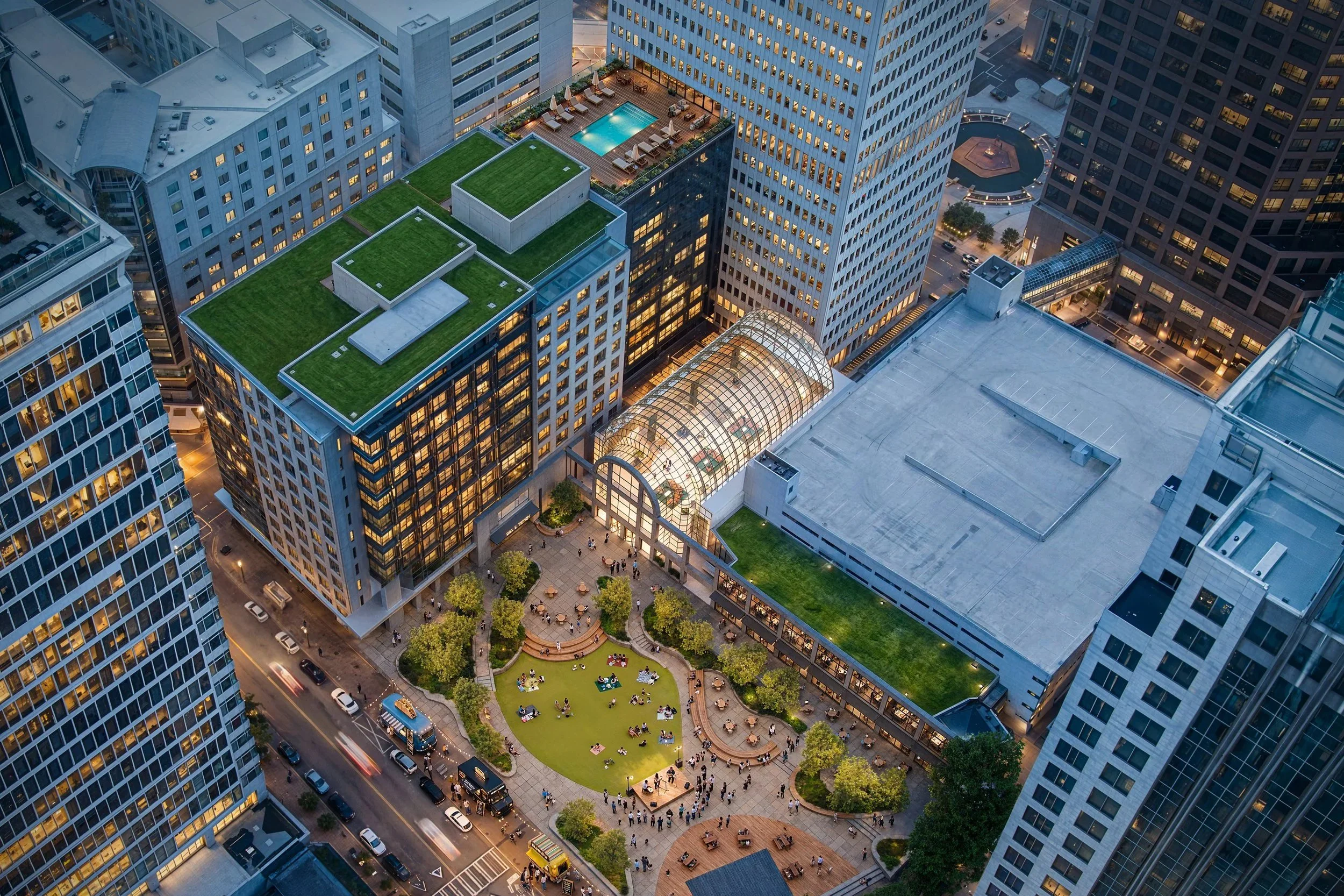 Chicago firms pay $36.5M for former Wells Fargo tower, plan mixed-use redevelopment