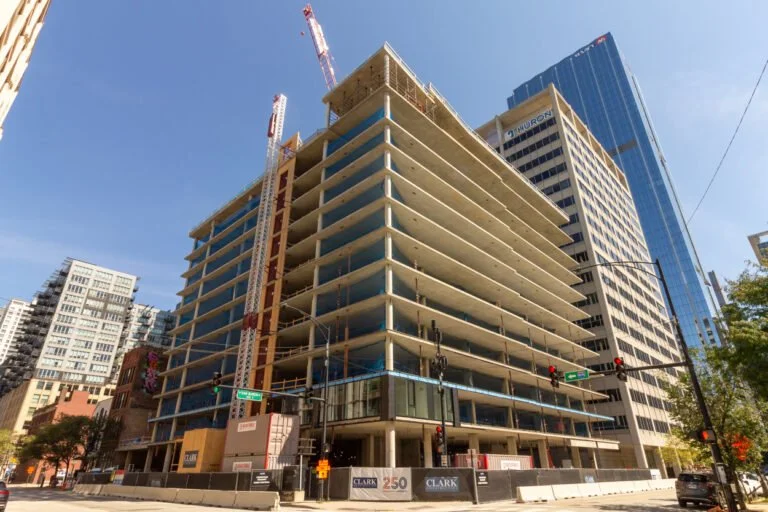Topped Out 566 West Van Buren Adds First Panes Of Glass