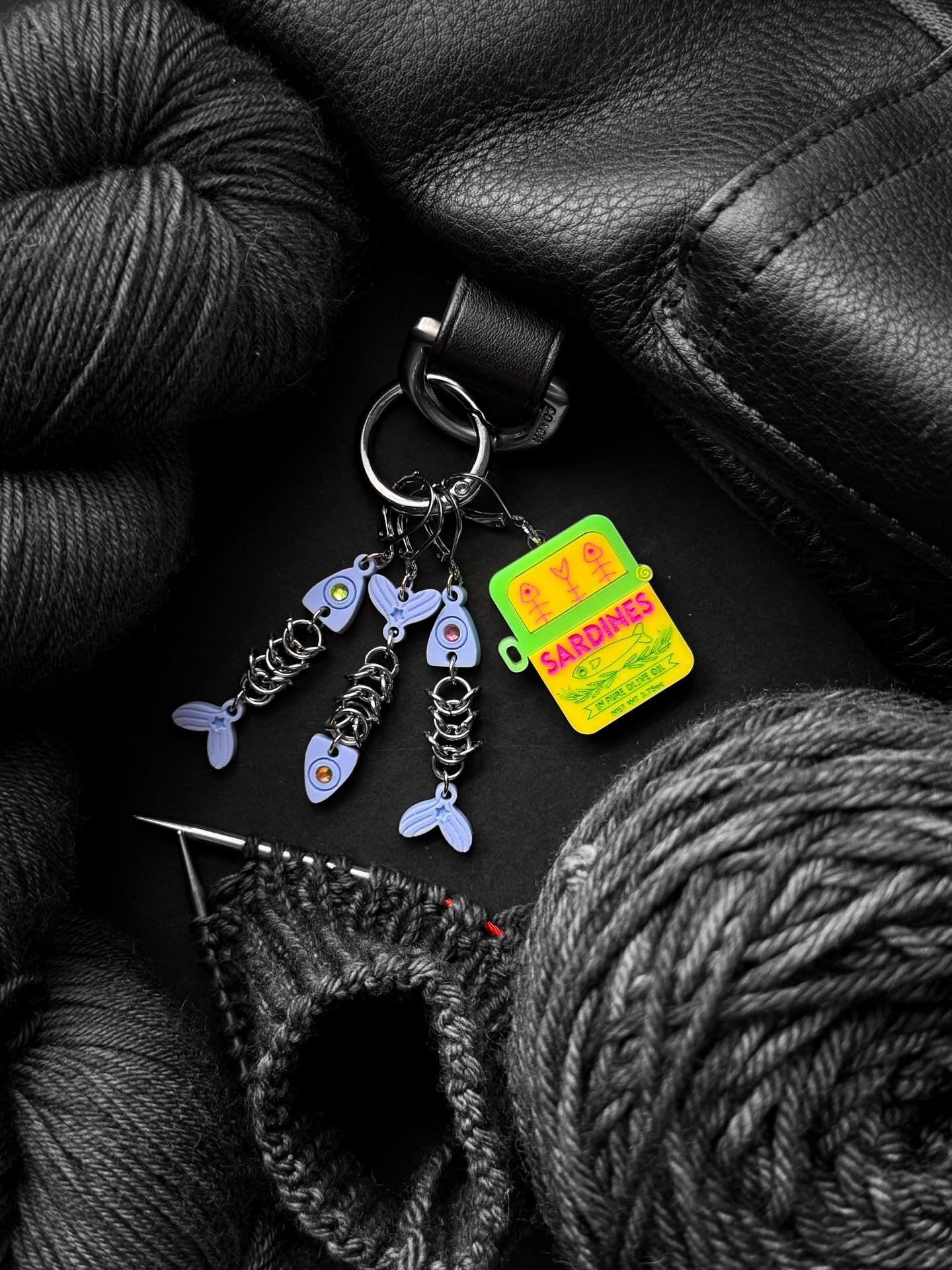 SHOP IS LIVE!🐟⭐️
Happy Sunday!