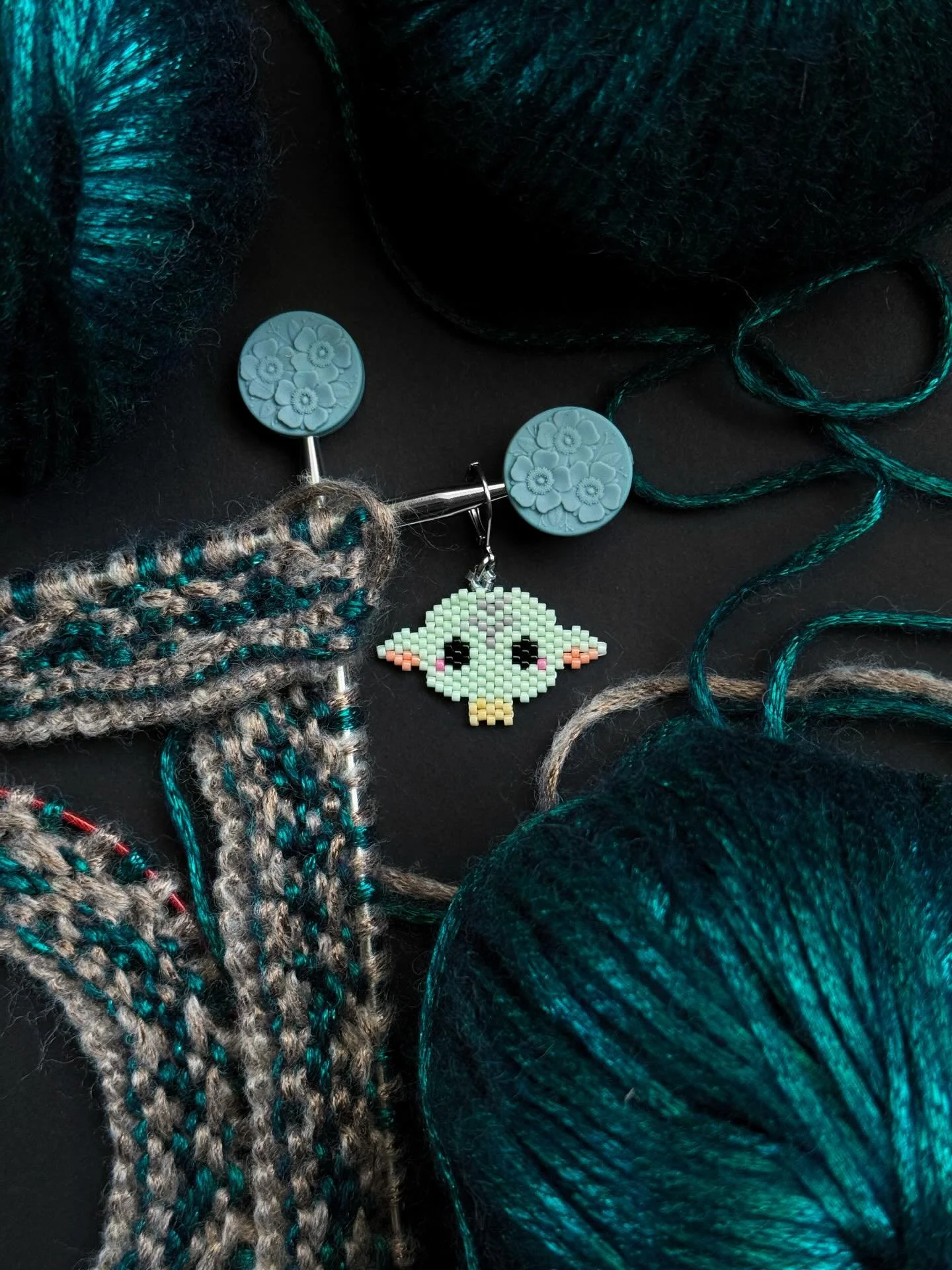 May the 4th be with you!💫
Small in size but 187 beads in wisdom
( &amp; patience)👀💚
