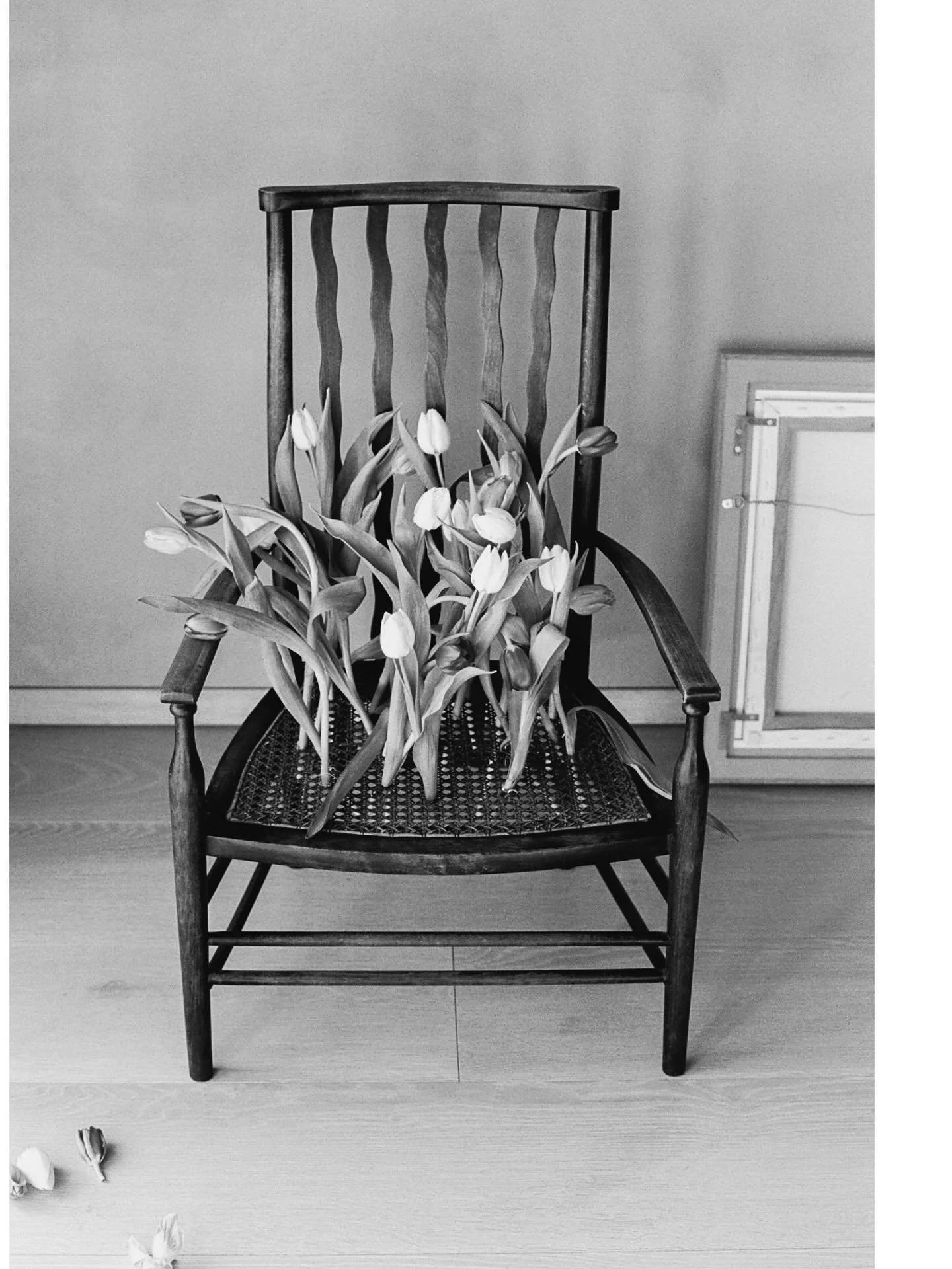 Chair # 3

The chair as the starting point. From a recent collaboration with set designer Jess Morris this was a chance to see where an idea might lead us, to explore the personality of things and to play with objects in relation. 

Concept + set des