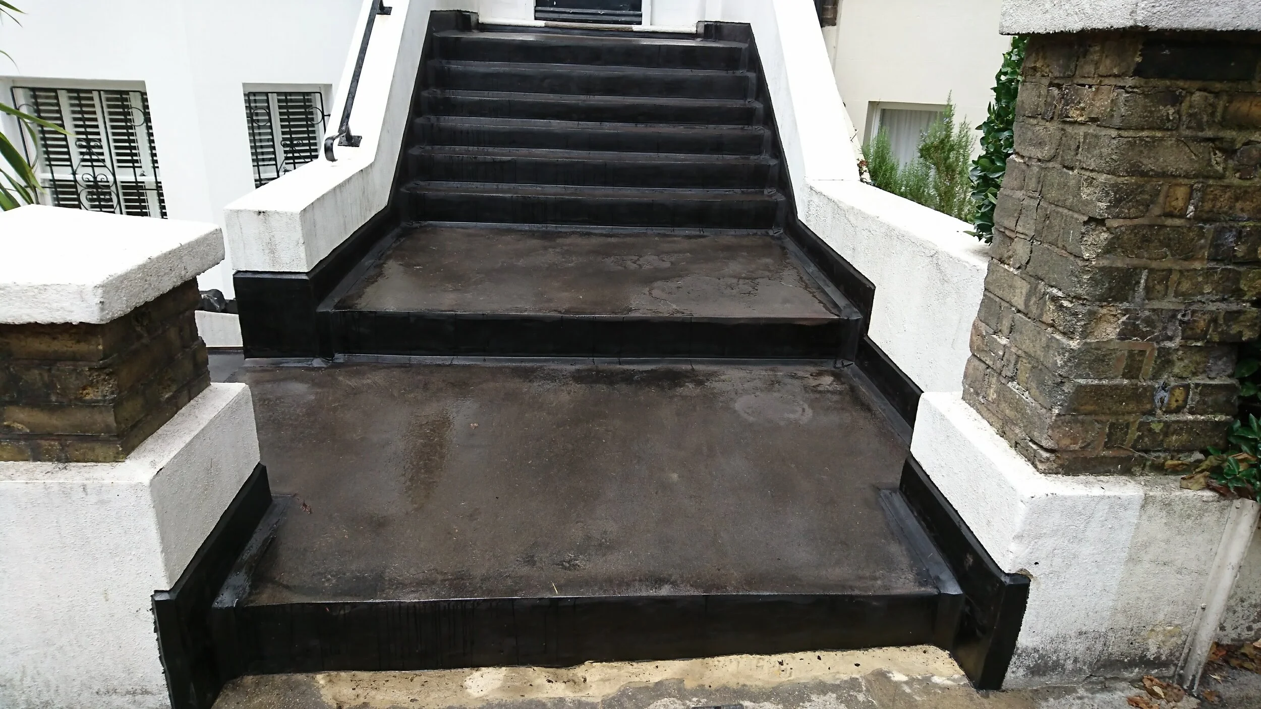 Mastic asphalt steps