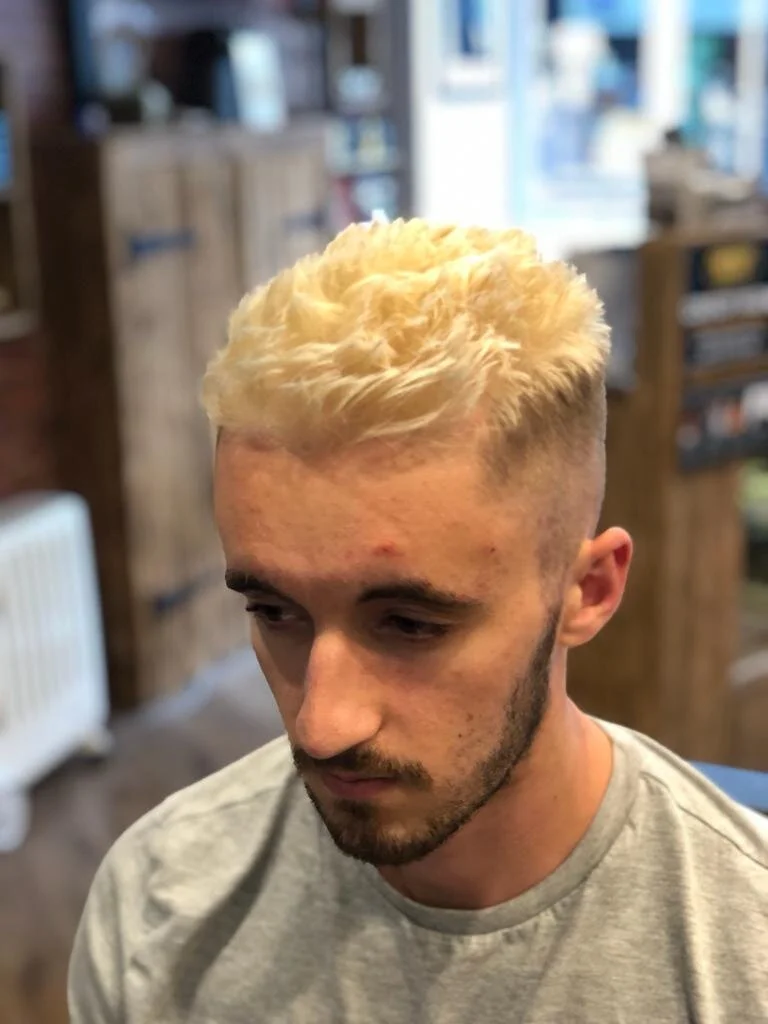 Middle Row Barbers - haircut