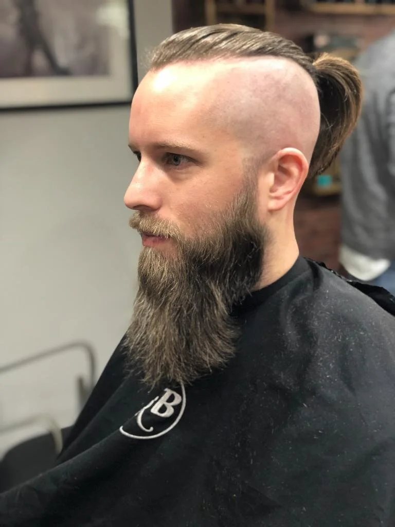 Middle Row Barbers - haircut