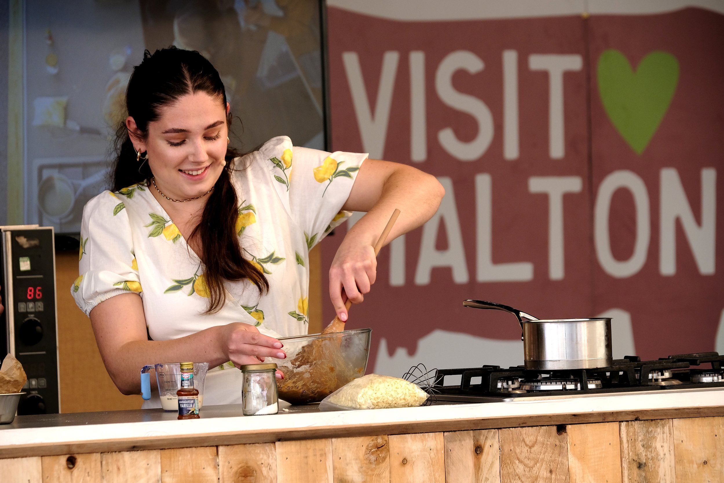 GBBOs Freya Cox at Summer Malton Food Lovers Festival 2023 1.jpg