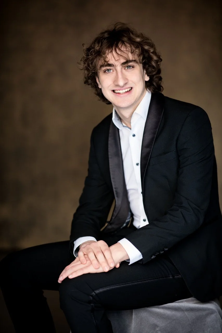 Pianist- Benji Lock Performs at Sledmere House