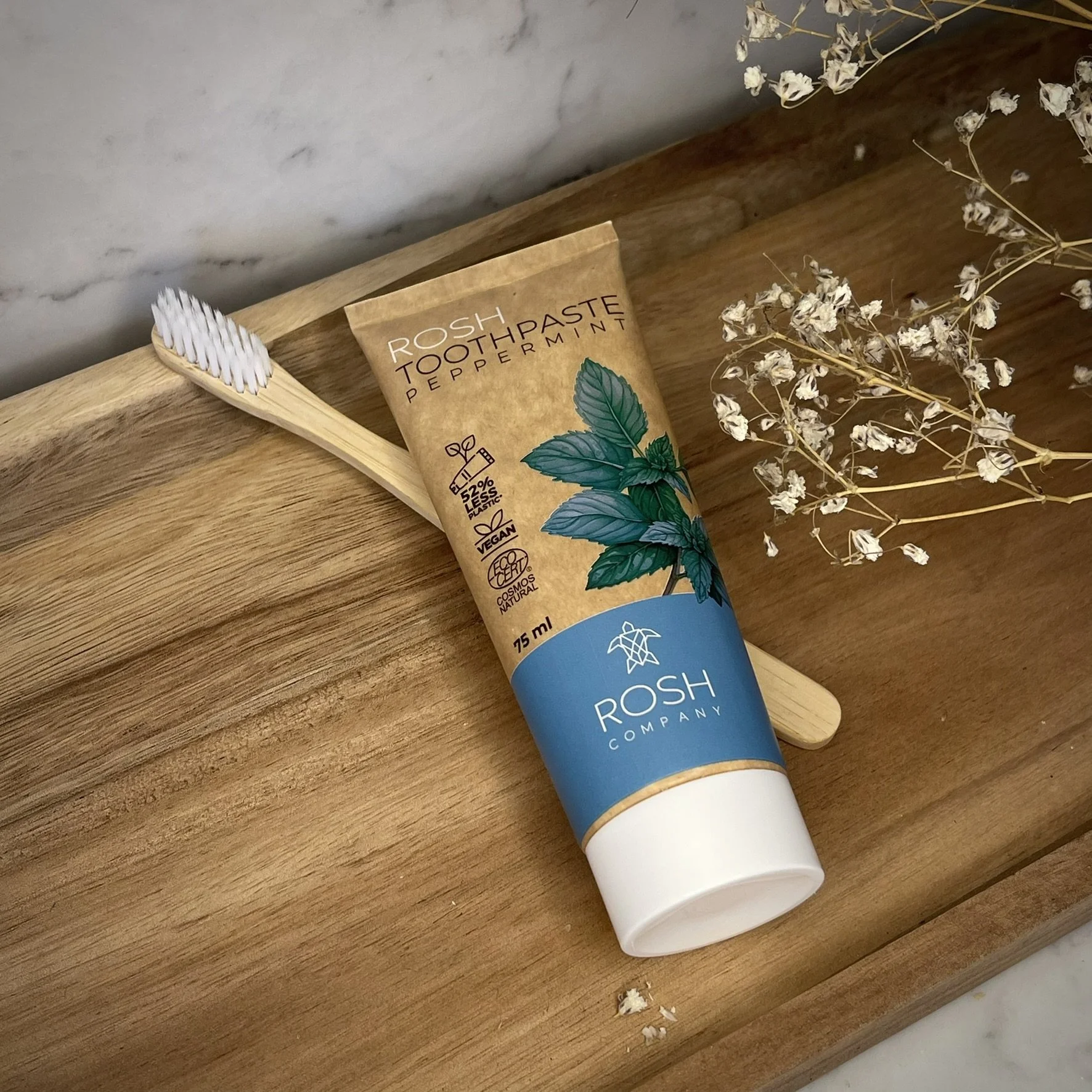 Jag är stolt återförsäljare åt Rosh Tandkräm – Hållbar tandvård som gör skillnad.