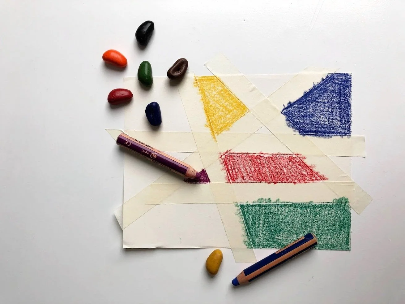 Knutselen met papier, kleur en tape