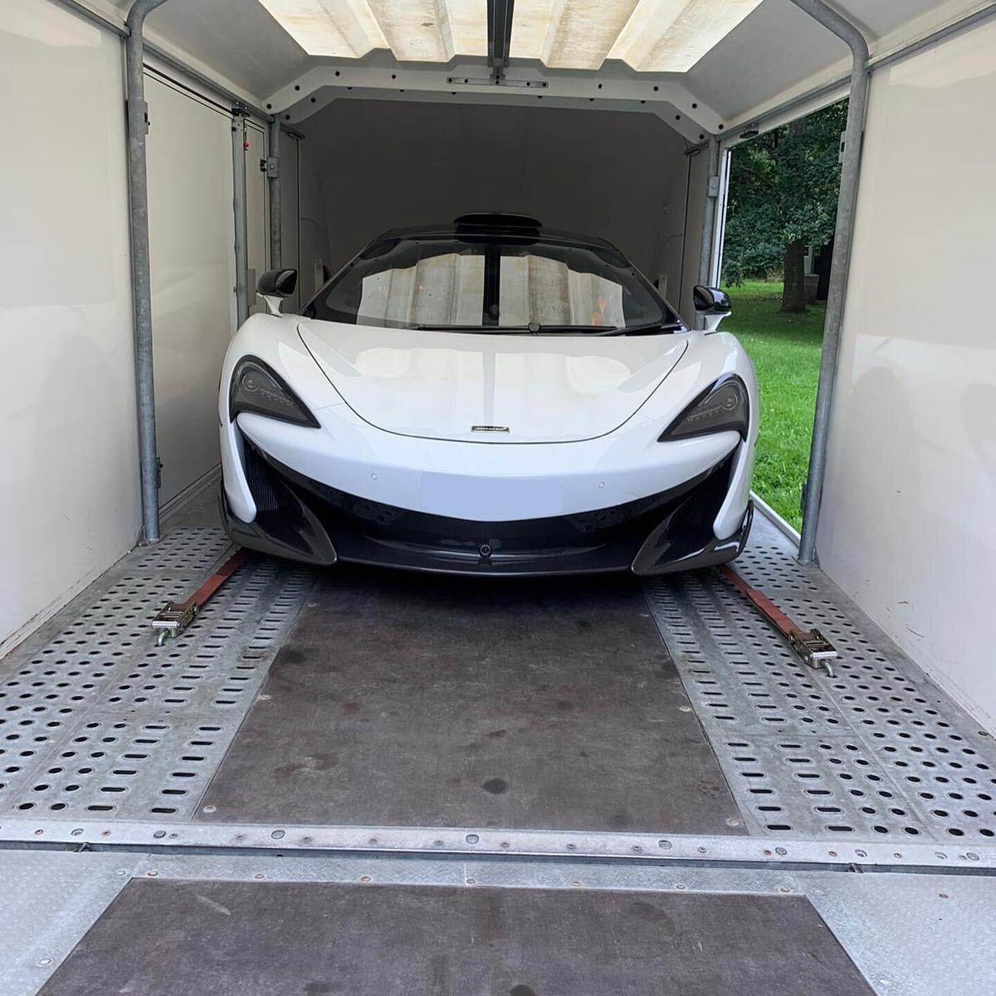 We have been transporting cars all around the country over the last few weeks. Which is your favourite?? #cartransport #supercars #logistics #righthererightnow