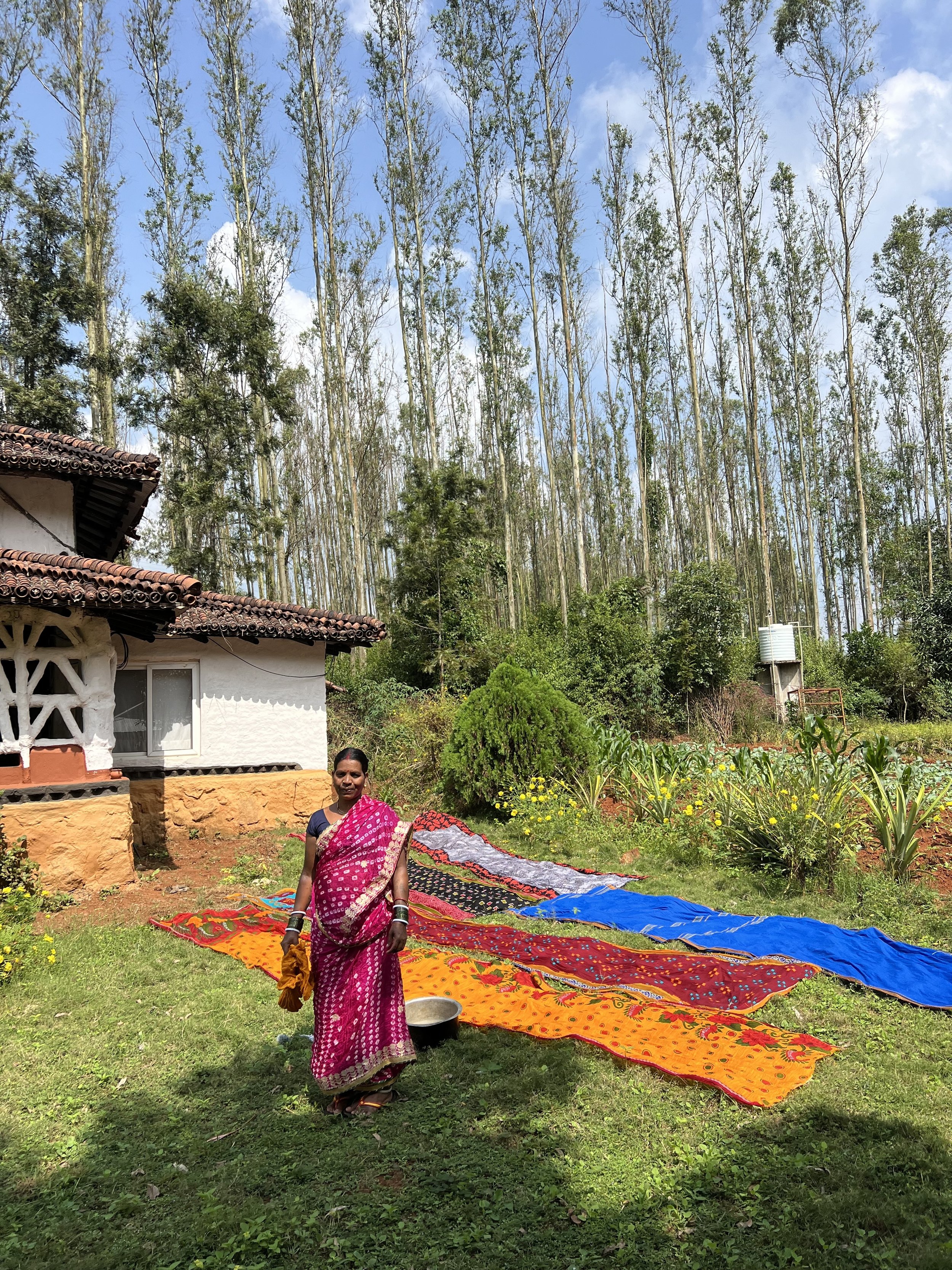 pono-drying-saris.jpg
