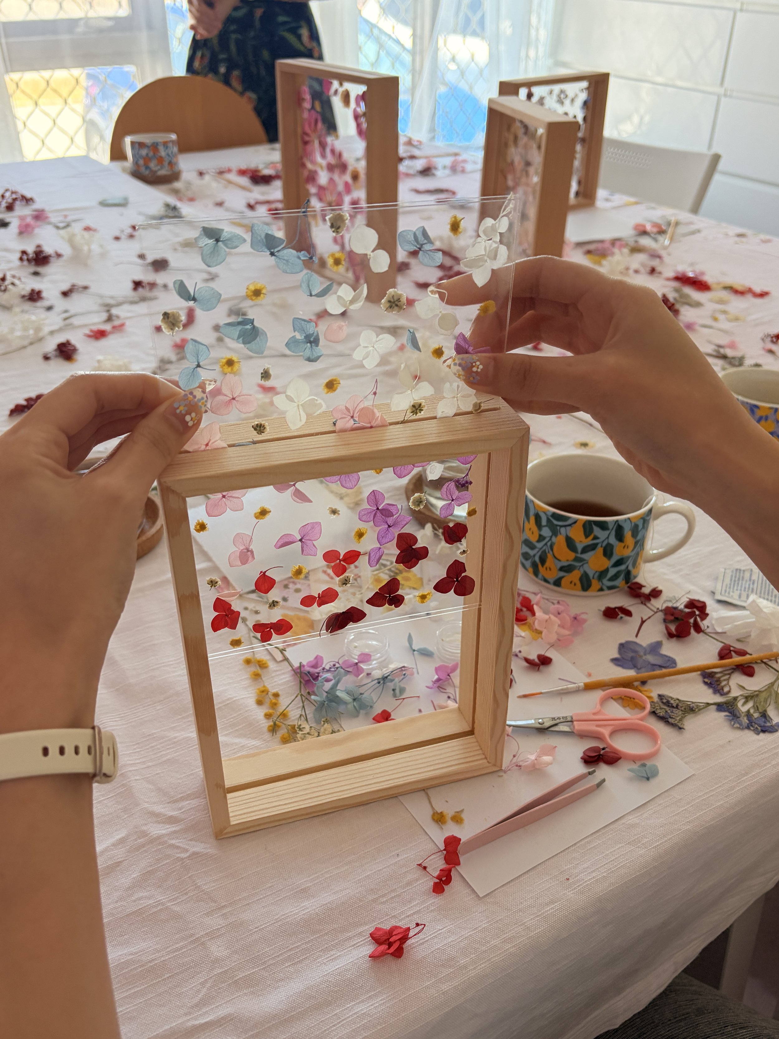 pressed-flower-fraing-workshop-perth-joanna-hiu.JPG
