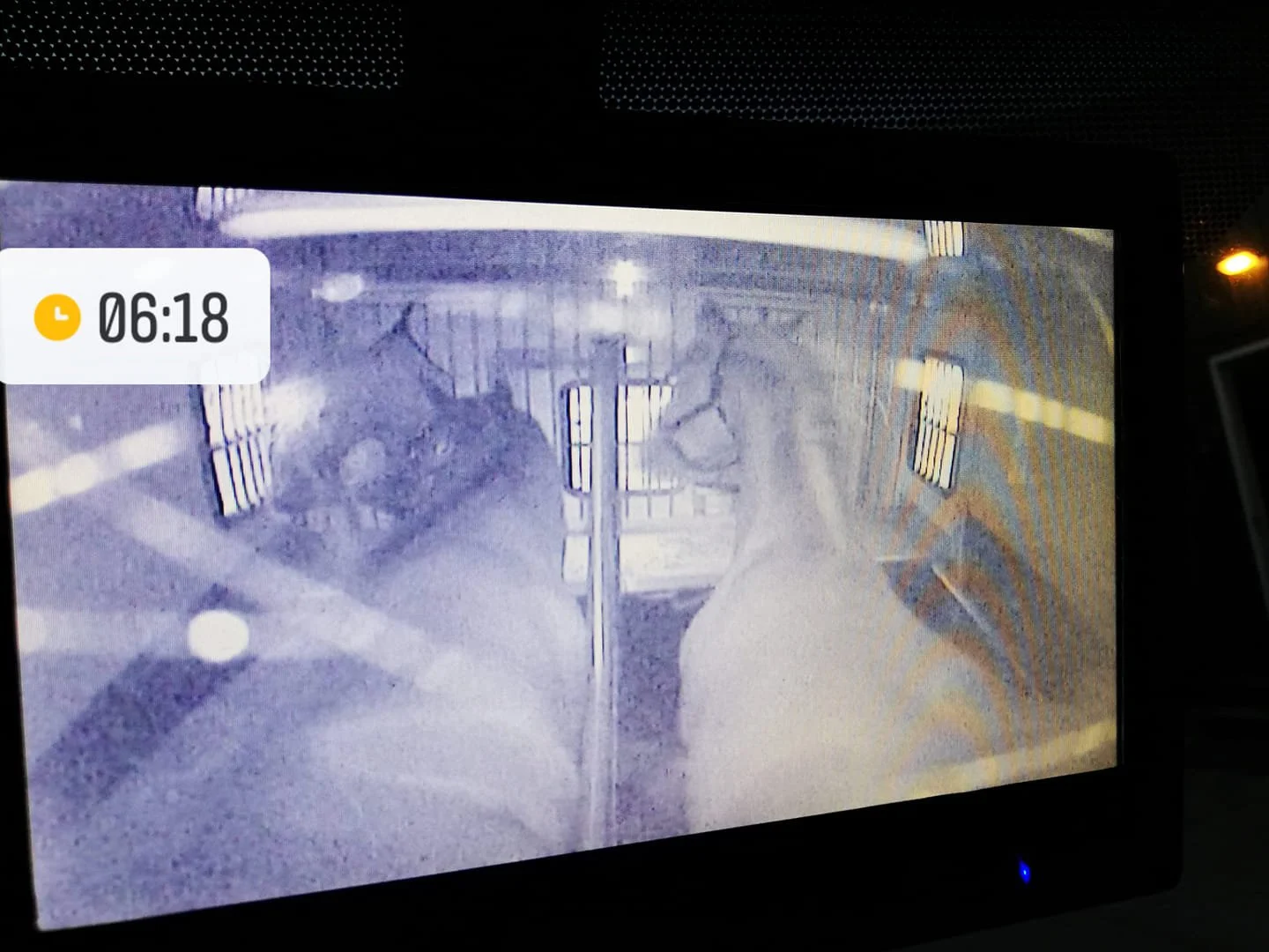 Trsp. 197 Camera.jpg