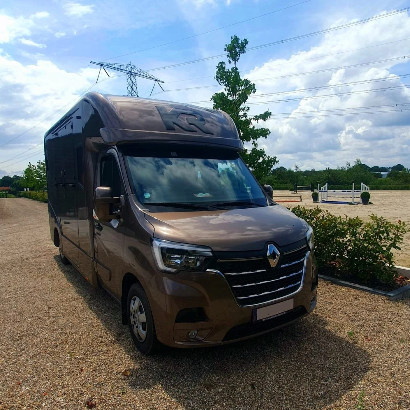 Transporter 171 Front (1).jpg