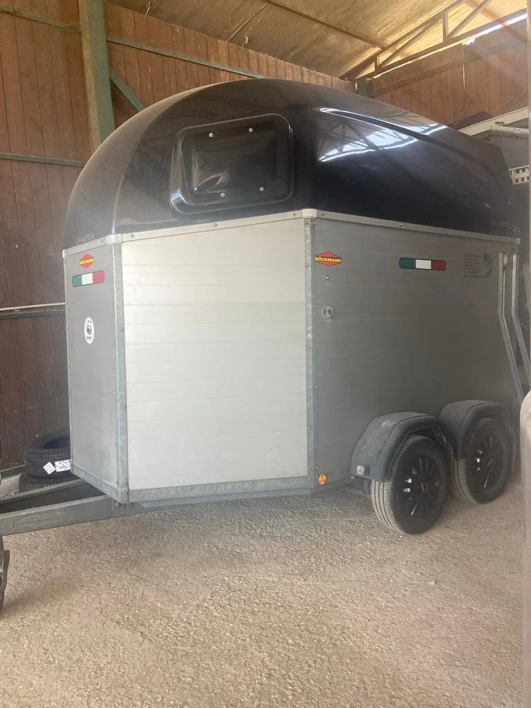 Transporter 100 Long Distance Trailer..jpg