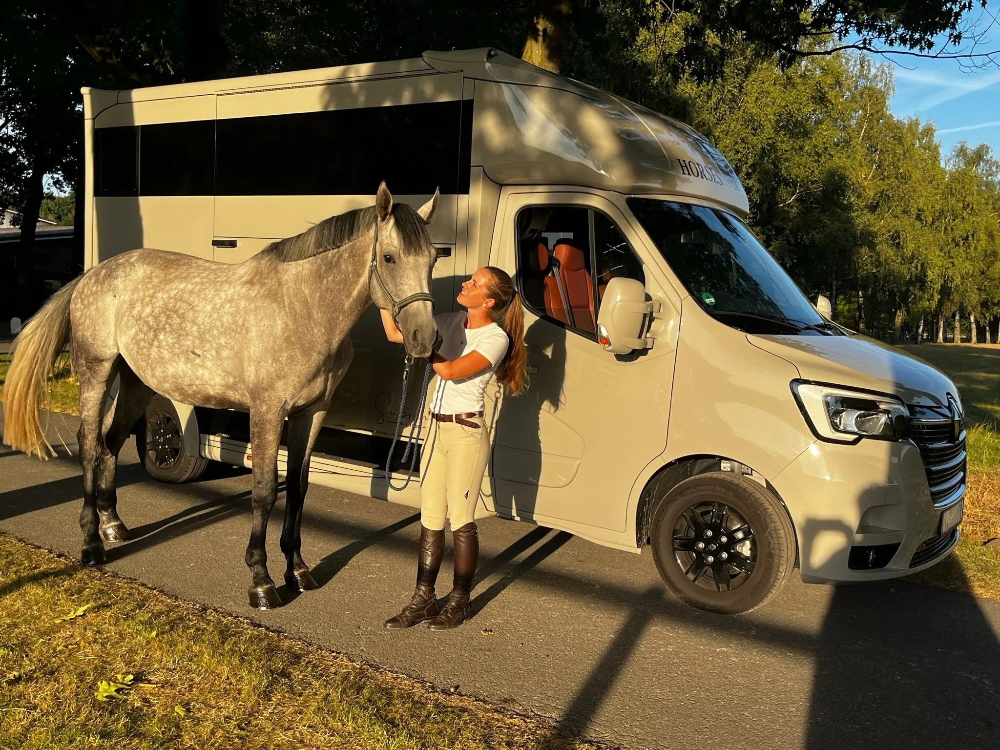 Trsp. 182 Van Side.jpg