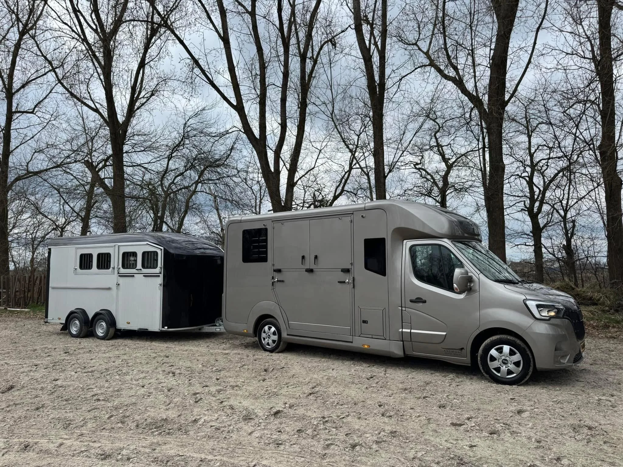 Transport 218 vehicle.jpg