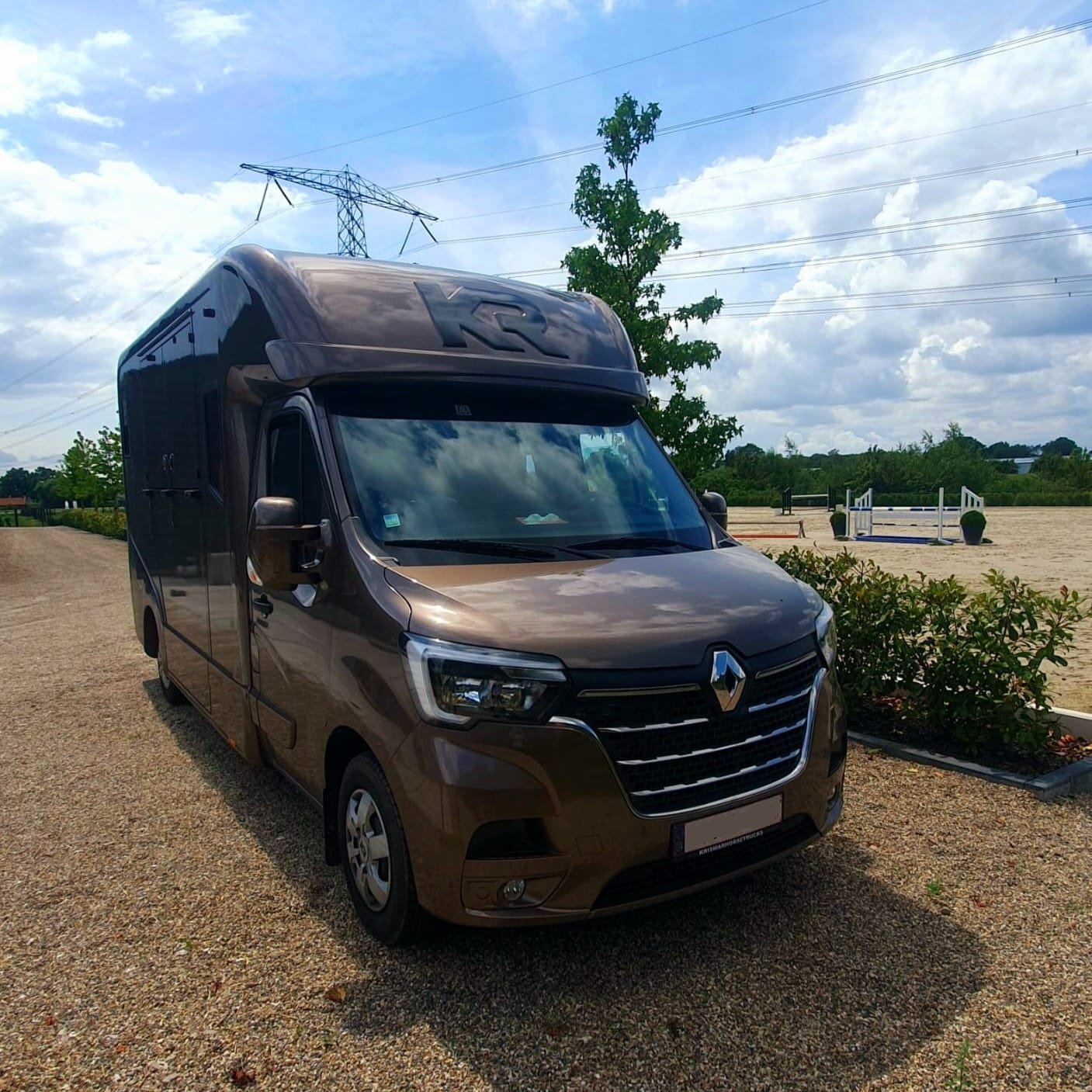 Transporter 171 Front.jpg