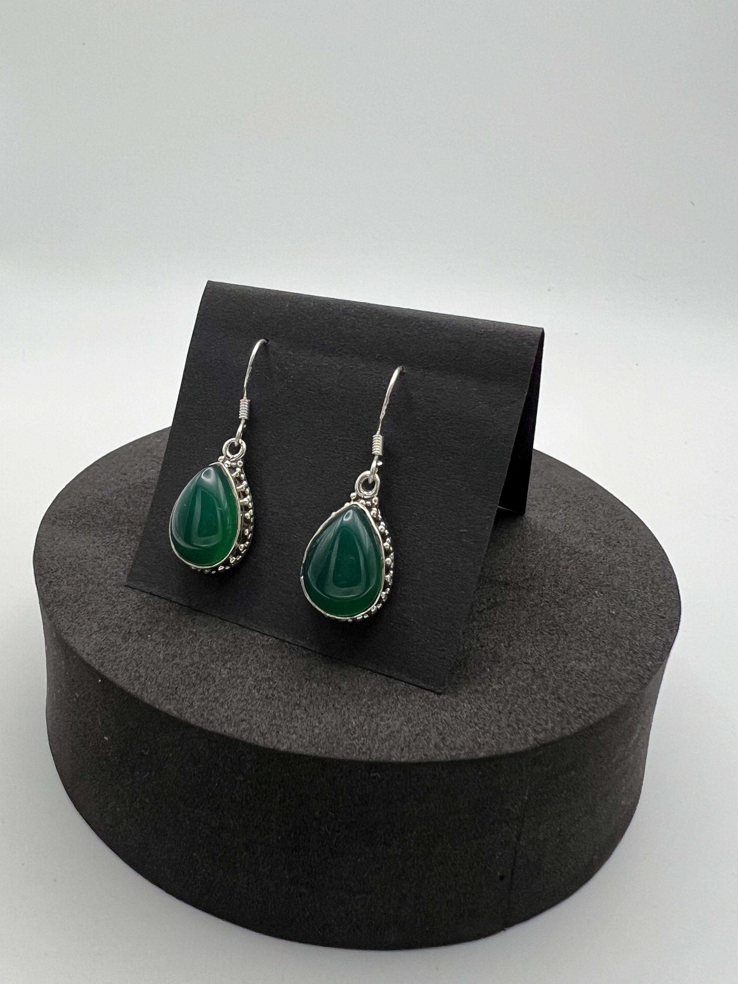 Boucle d'oreille en onyx vert