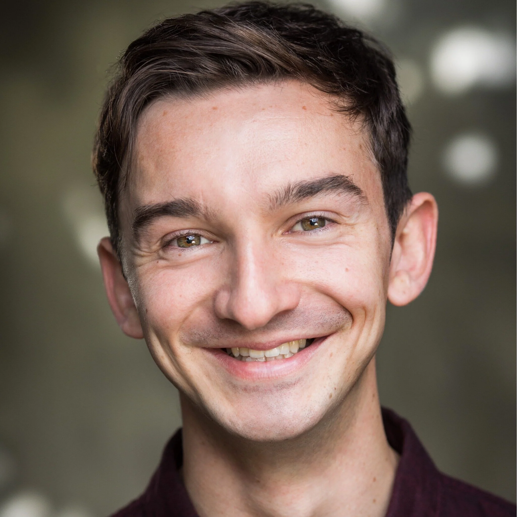 Alex Ranahan Trivia Master, UKAlex is a professional actor with his degree in acting from the prestigious Royal Birmingham Conservatoire in the United Kingdom.He has spent lockdown presenting for companies and hosting his own series of virtual comed…