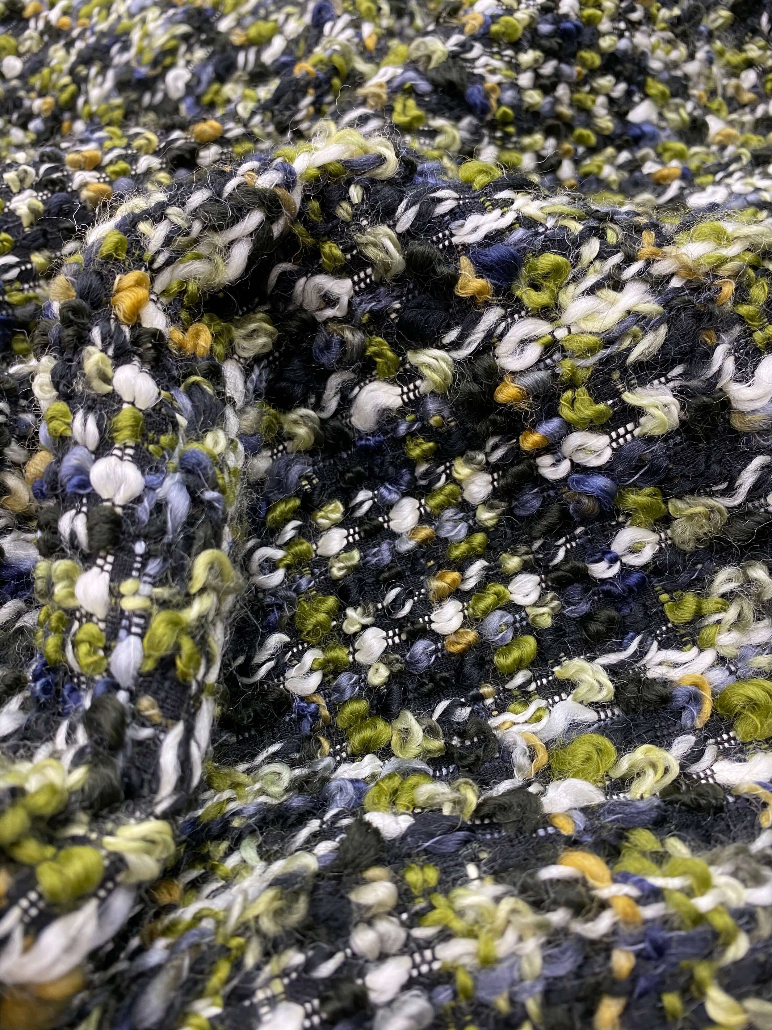 tissu Tweed kaki, noir et blanc-zoom2