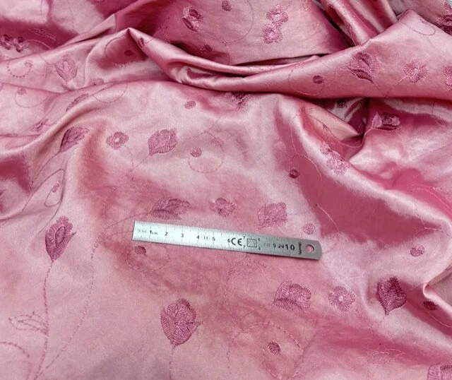 Coupon De Soie Sauvage Rose Dragée – 4 Mètres X 135 Cm, Fabrication Inde