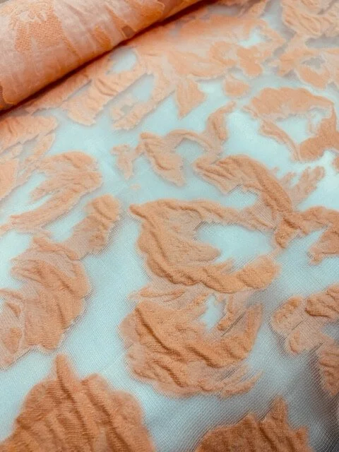 Tissu Gazar de soie dévoré abricot - zoom