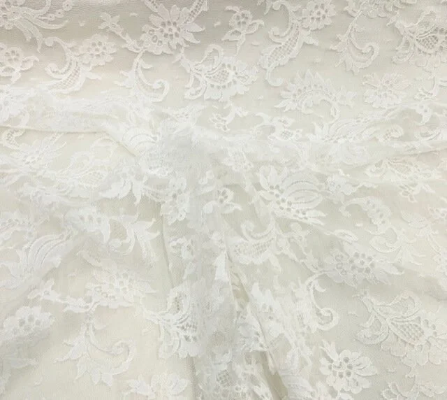 Dentelle De Calais Blanche - 5 Mètres 70 - Largeur 4 Cm - Neuf