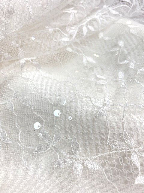 Dentelle de calais sequins blanche