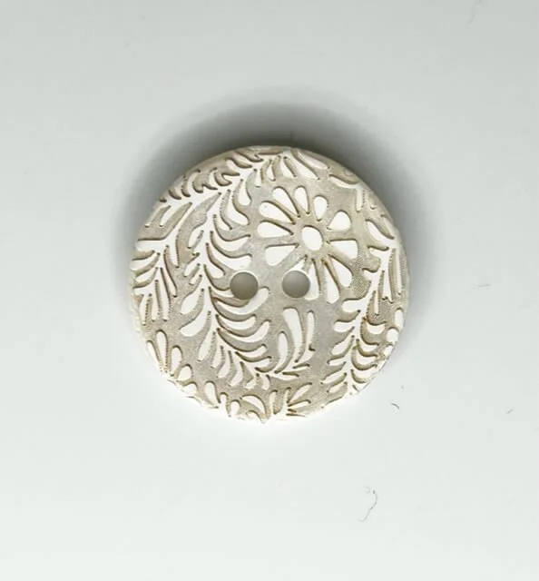 Bouton nacre feuilles grand - face