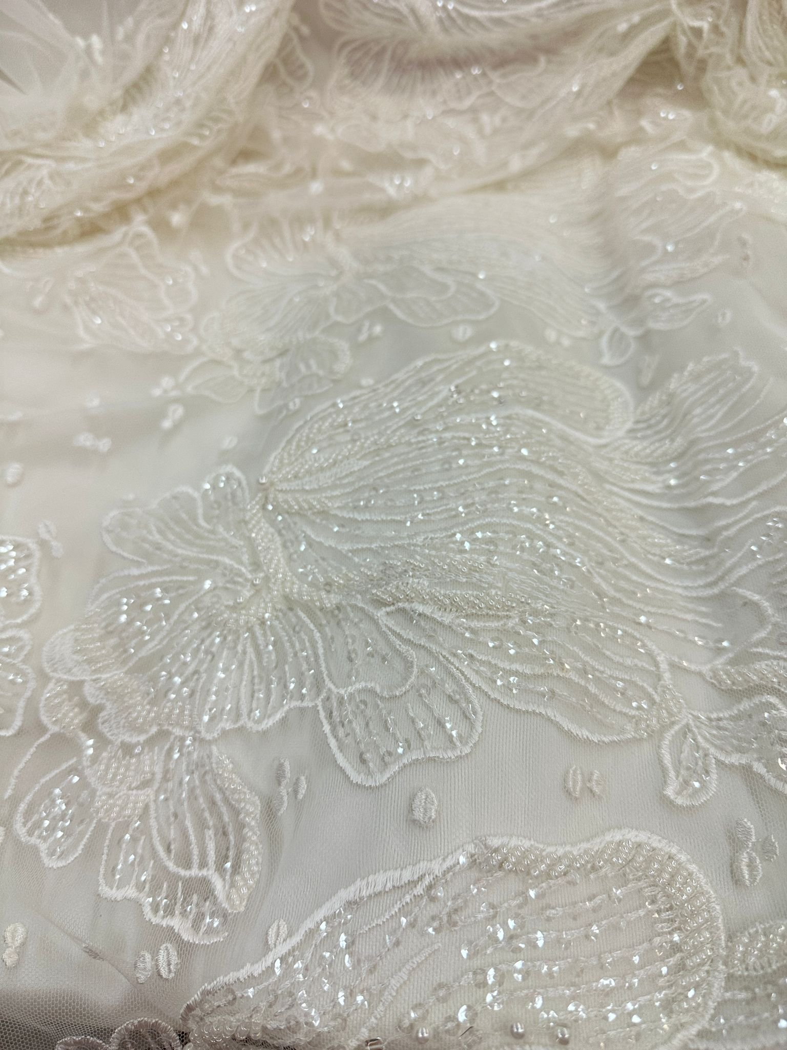 Tulle brodé Shirel - presentation