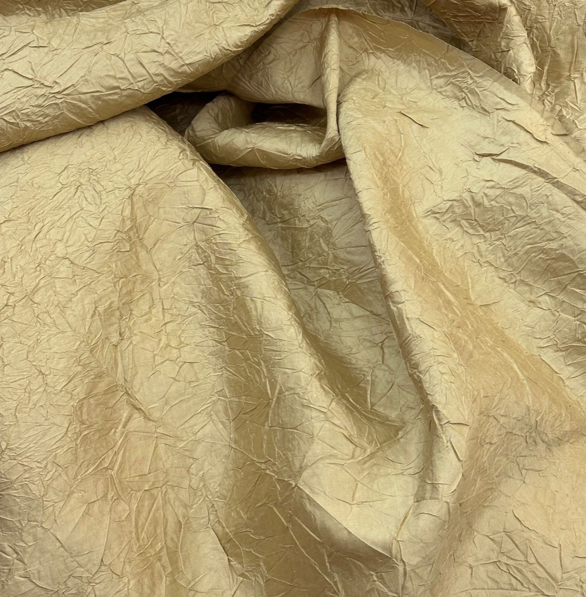 Tissu plissé soie synthétique cognac - métrage