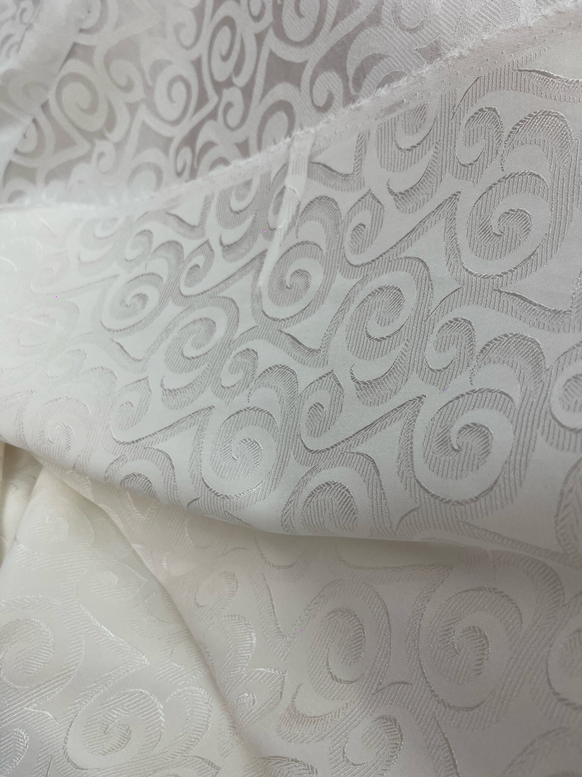 Jacquard de soie blanc cassé-recto verso